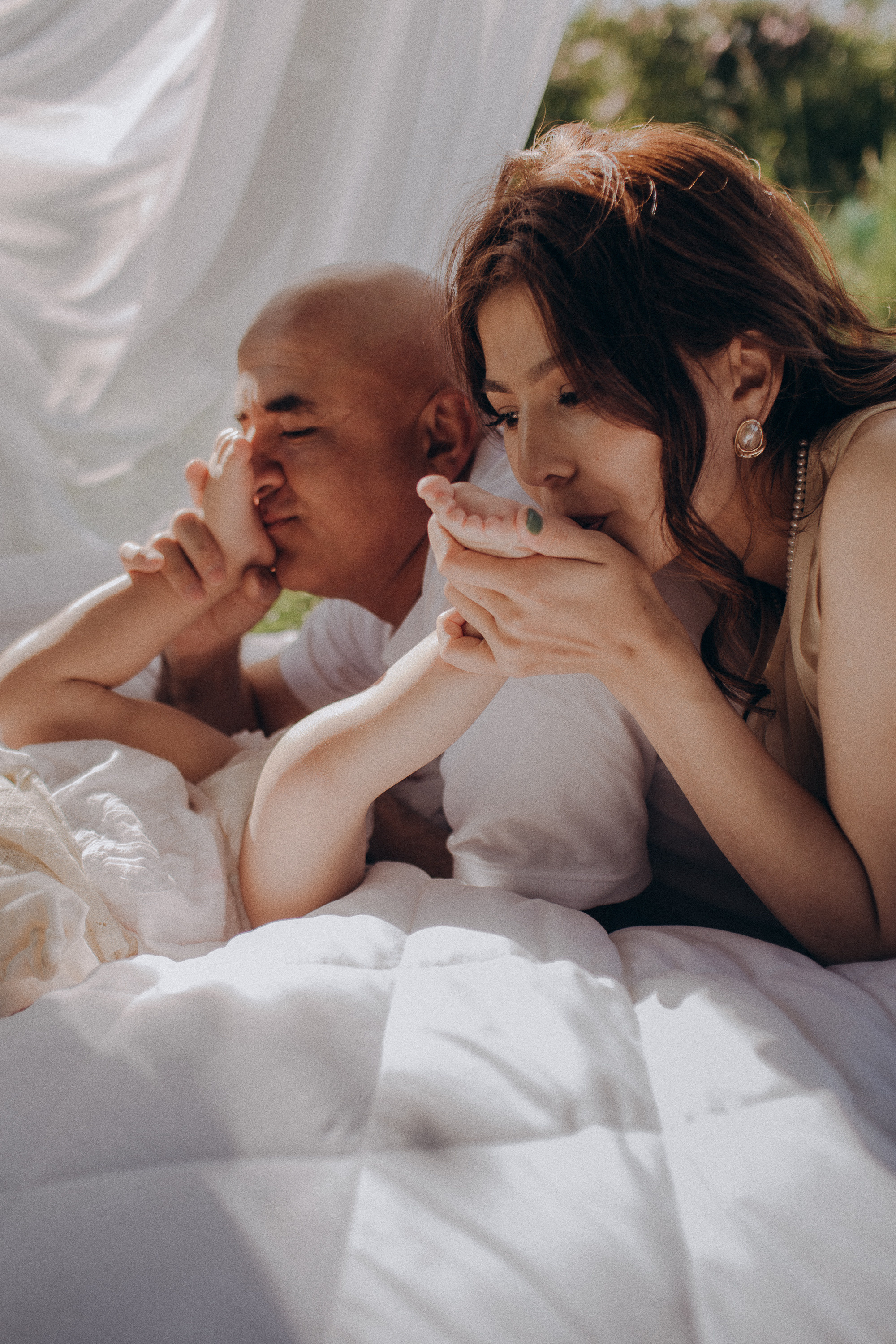 Семейная фотосессия на природе с детьми Санкт-Петербург. Женский, семейный и контент фотограф Ирина Ульянова в Санкт-Петербурге