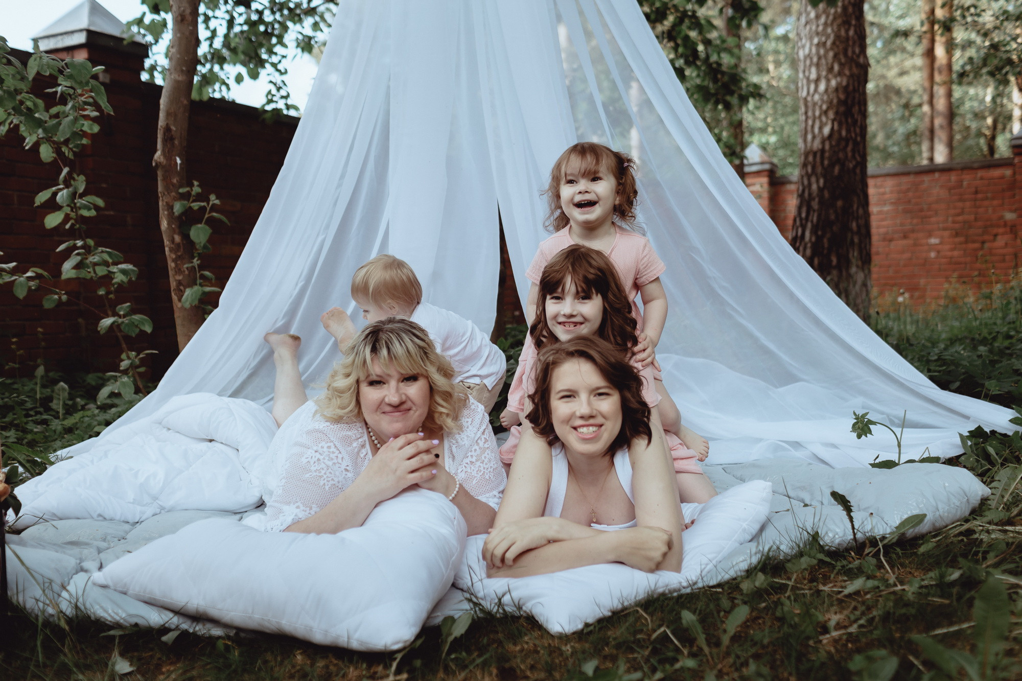 Профессиональная фотосессия с детьми дома | Светлана, Всеволожск. Женский, семейный и контент фотограф Ирина Ульянова в Санкт-Петербурге