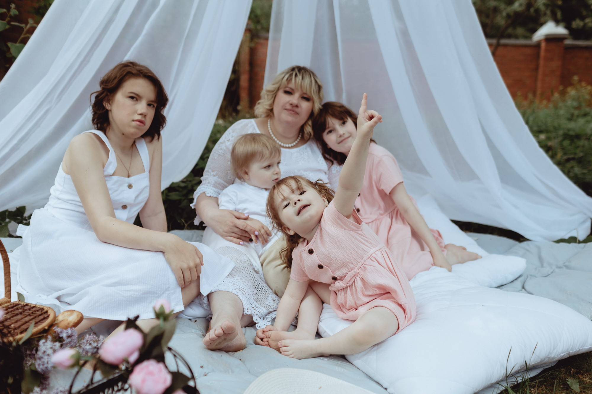 Профессиональная фотосессия с детьми дома | Светлана, Всеволожск. Женский, семейный и контент фотограф Ирина Ульянова в Санкт-Петербурге