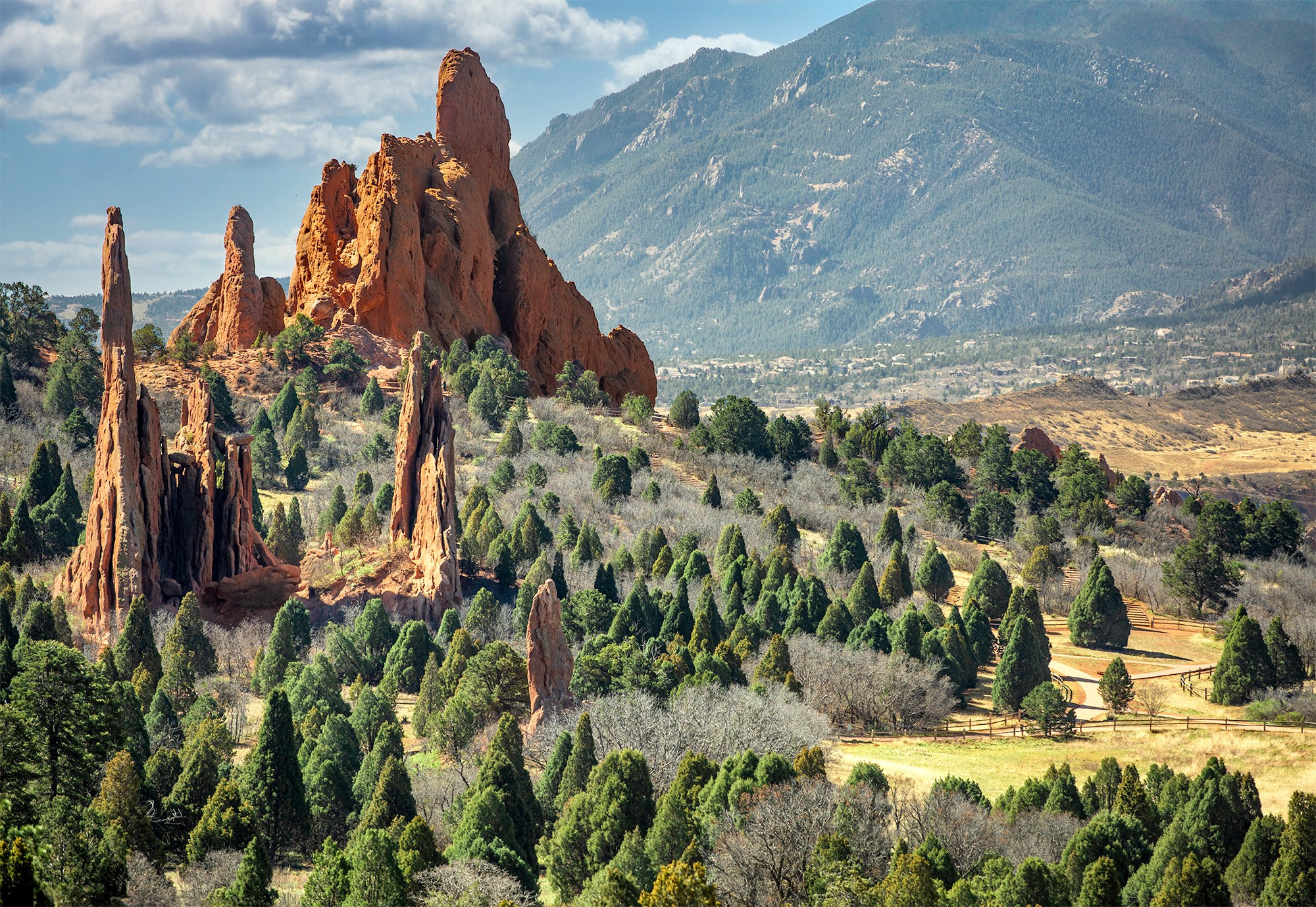 Garden of the Gods, USA. Photographer Vladimir Ostapenko