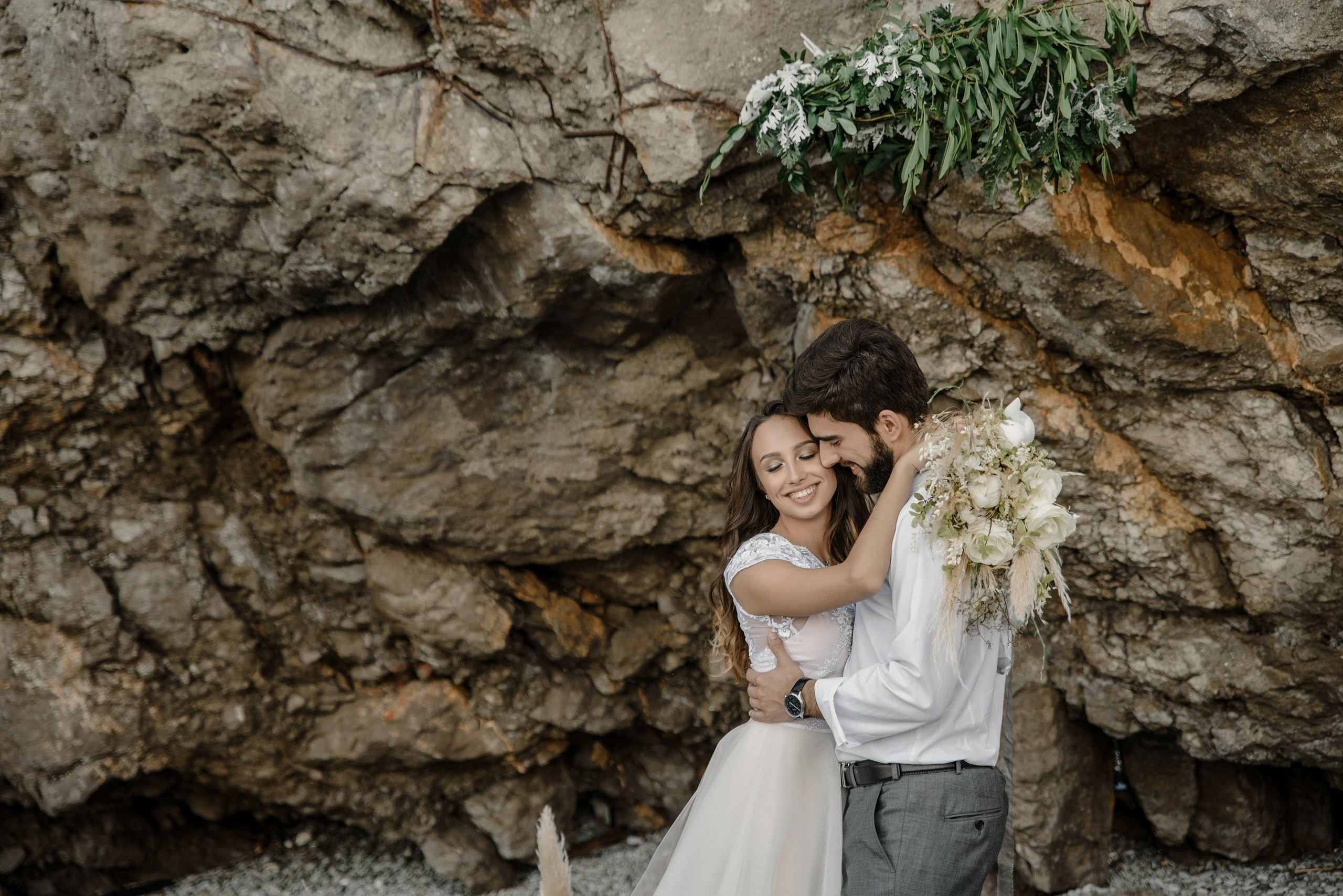 Свадебная фотосессия и выездная регистрация брака на берегу моря. Свадебный и семейный фотограф в Москве Светлана Зоткина