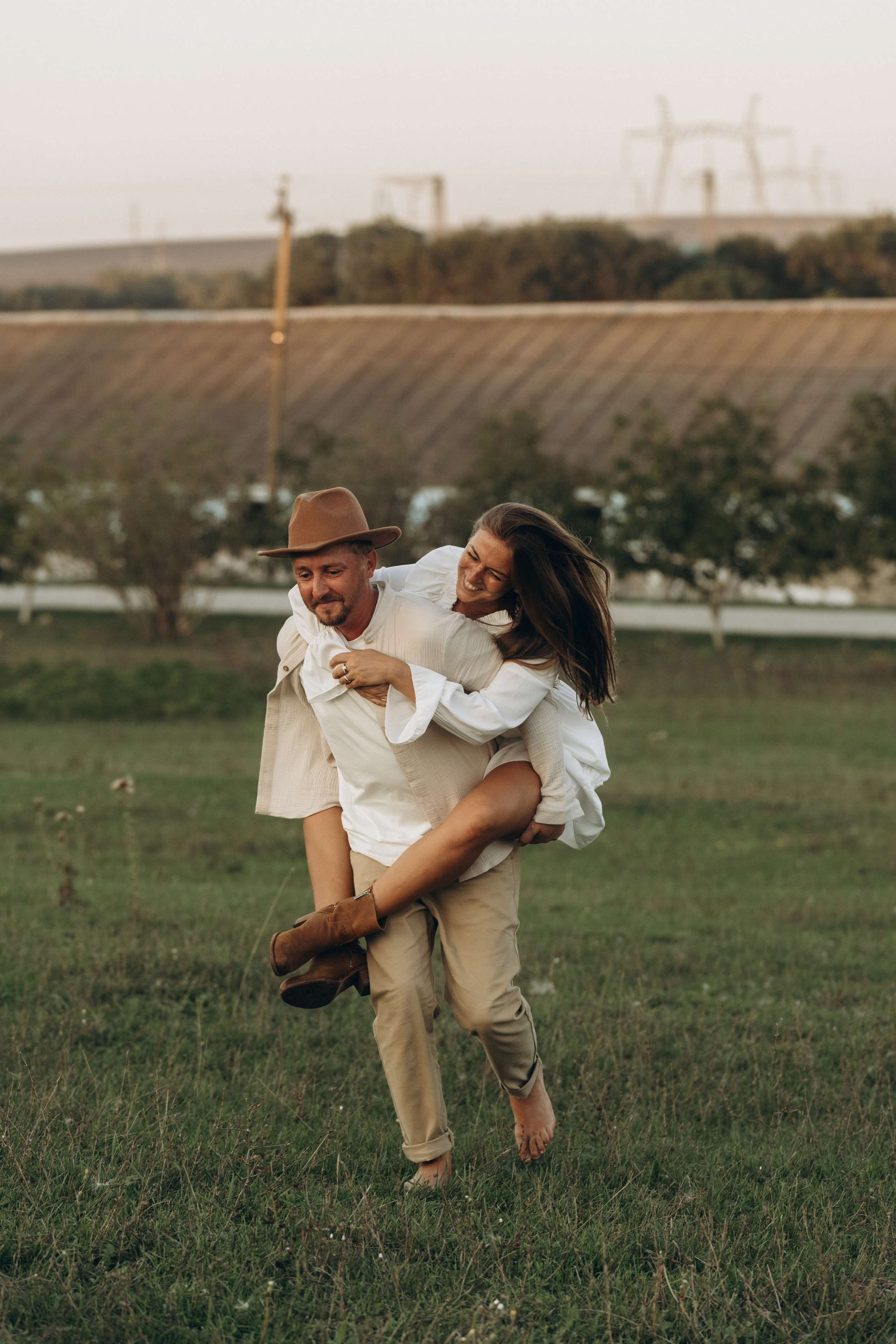 Семейная фотосессия на пляже Голубицкой – нежные кадры у самой воды  