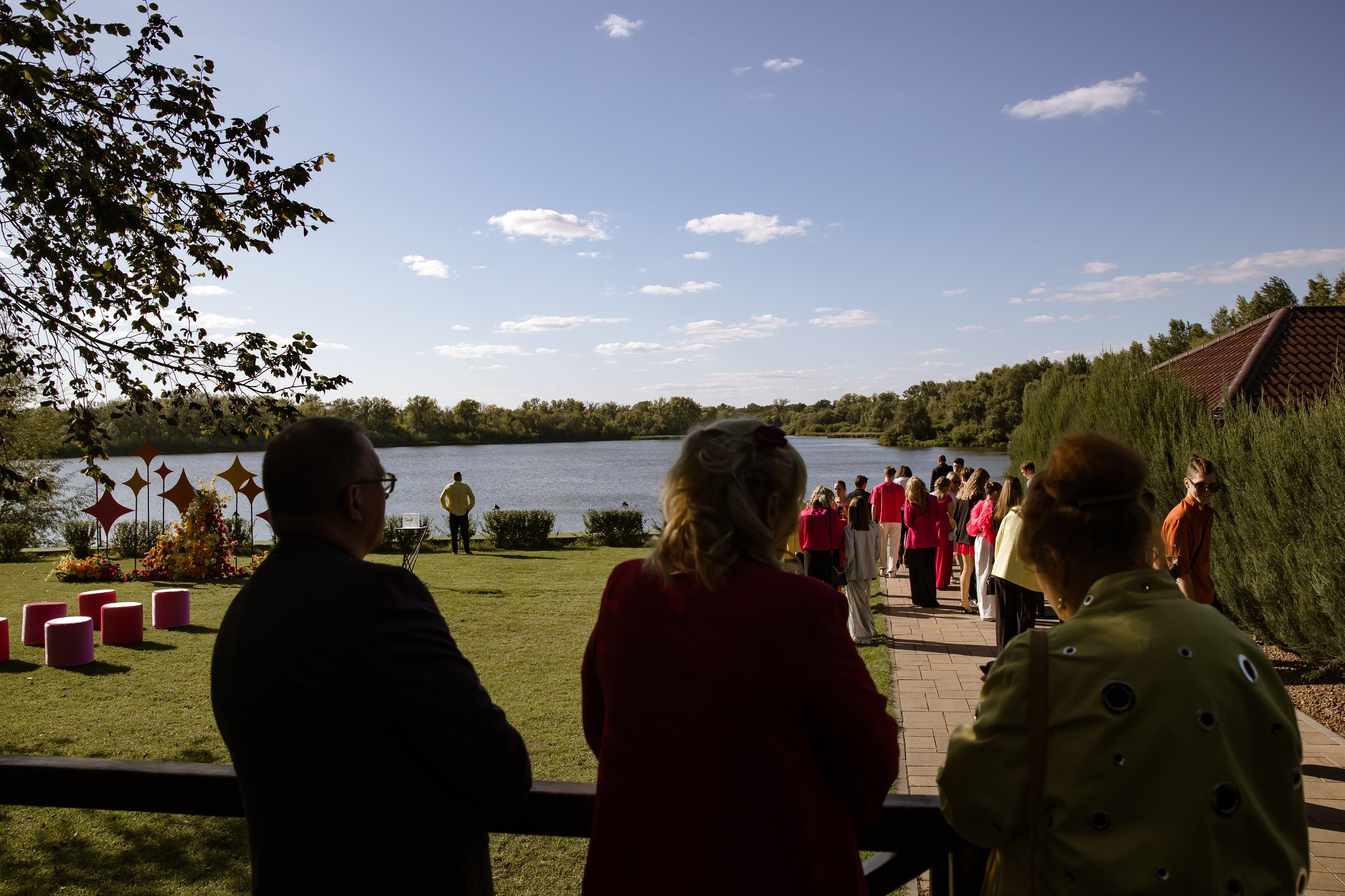 Яркая неоновая свадебная фотосессия в «Нет на карте». Свадебный и семейный фотограф в Самаре и Тольятти | Елена Топанцева
