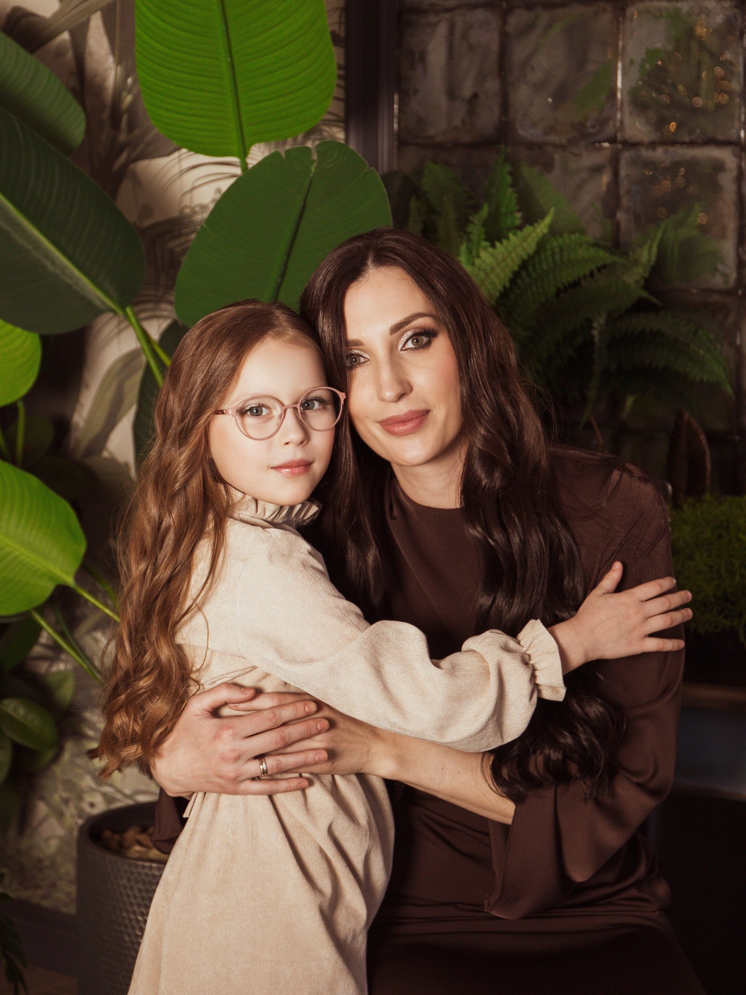 Мама с дочкой, новогодняя сьемка. Свадебный и семейный фотограф в Москве Мила Широких