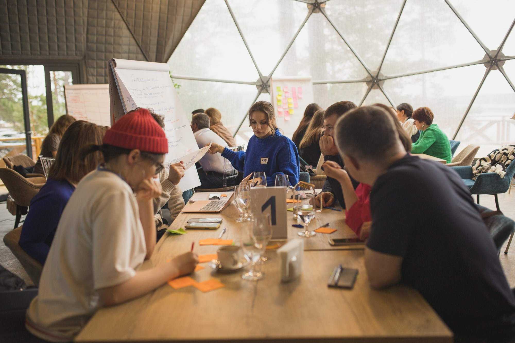 Стратегическая сессия Выкса-фестиваля. Фотограф городских и семейных событий Артем Карпухин