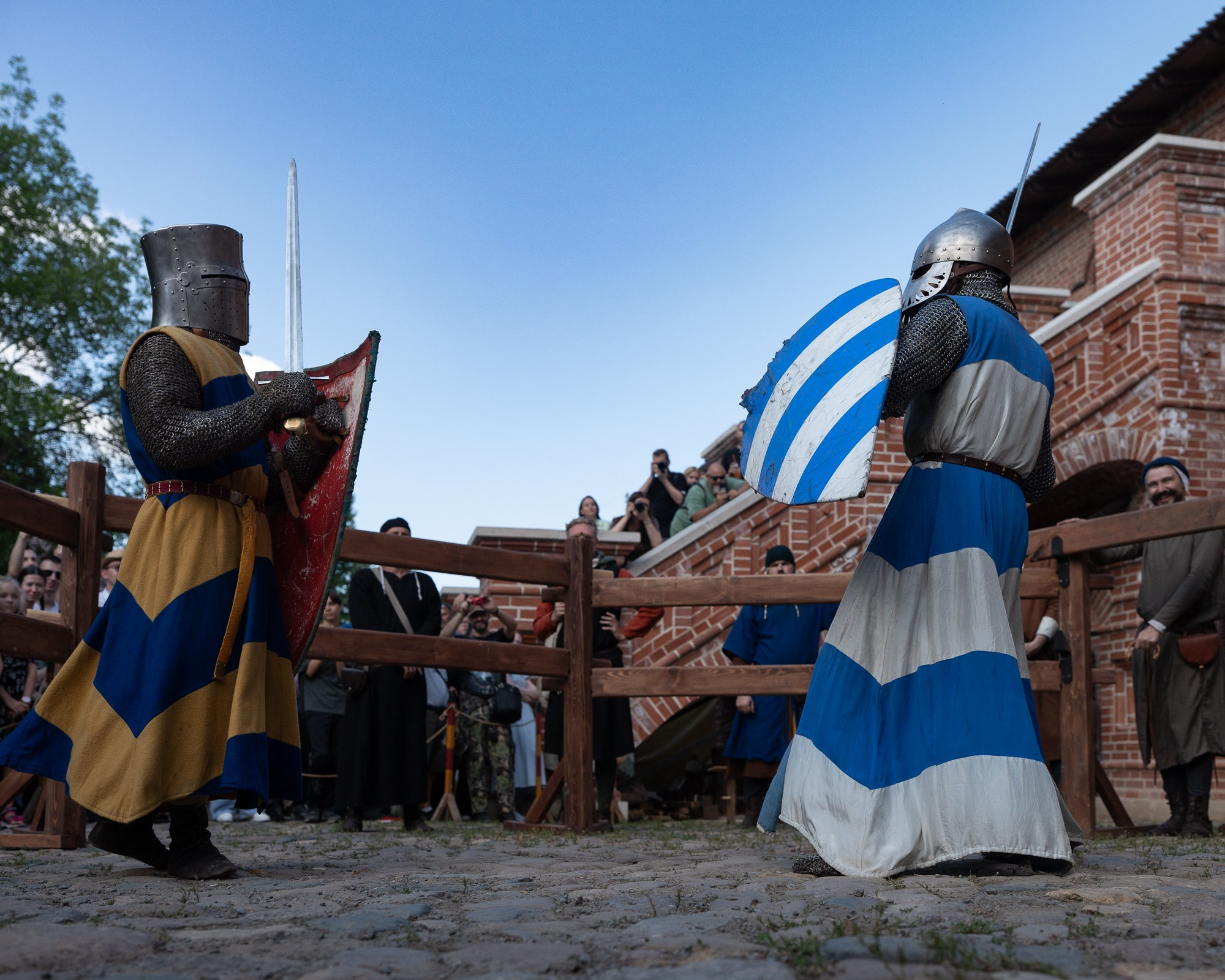 13-й город в Крутитском подворье 2025. Сайт Алматинского НЮ АРТ, будуар и фэшн фотографа Дениса Карпенко