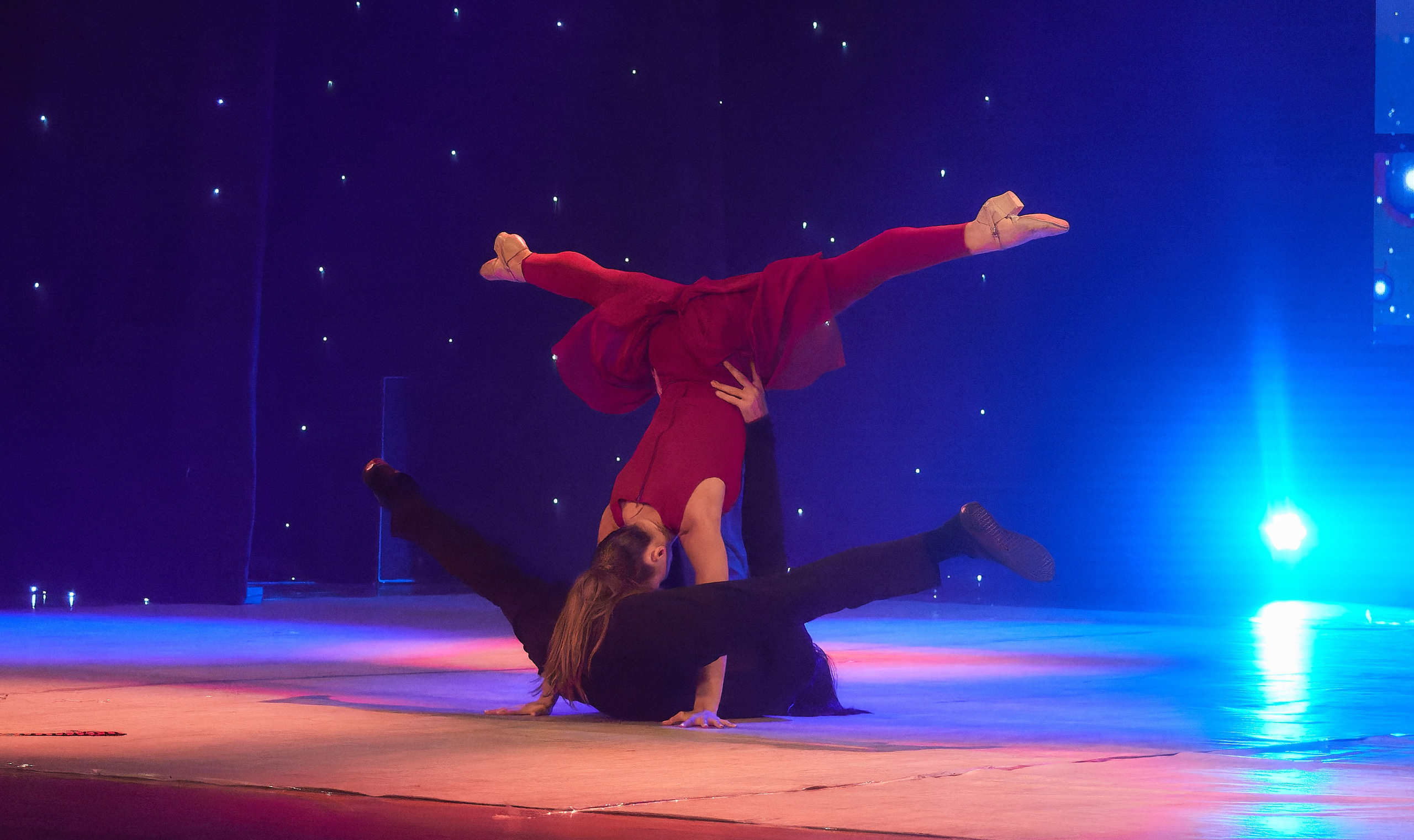 TODES-это уникальный танцевальный мир, вселенная Аллы Духовой!. Семейный и детский фотограф в Междуреченск Олег Бамбульский