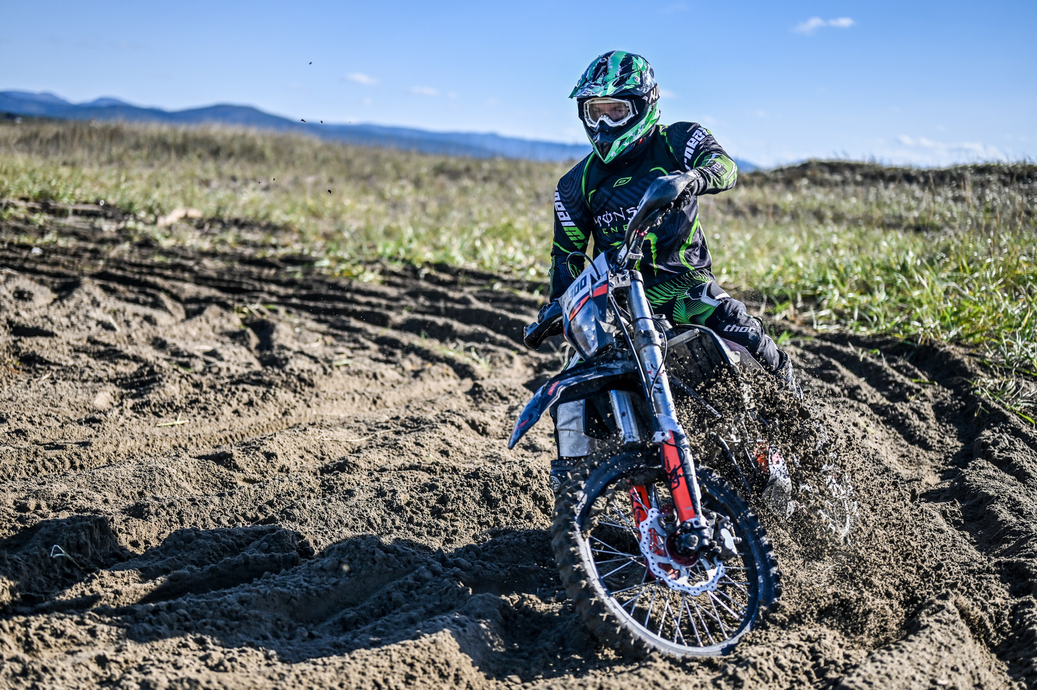 Тренировка по Мотокроссу. Фоторепортажи Сахалина