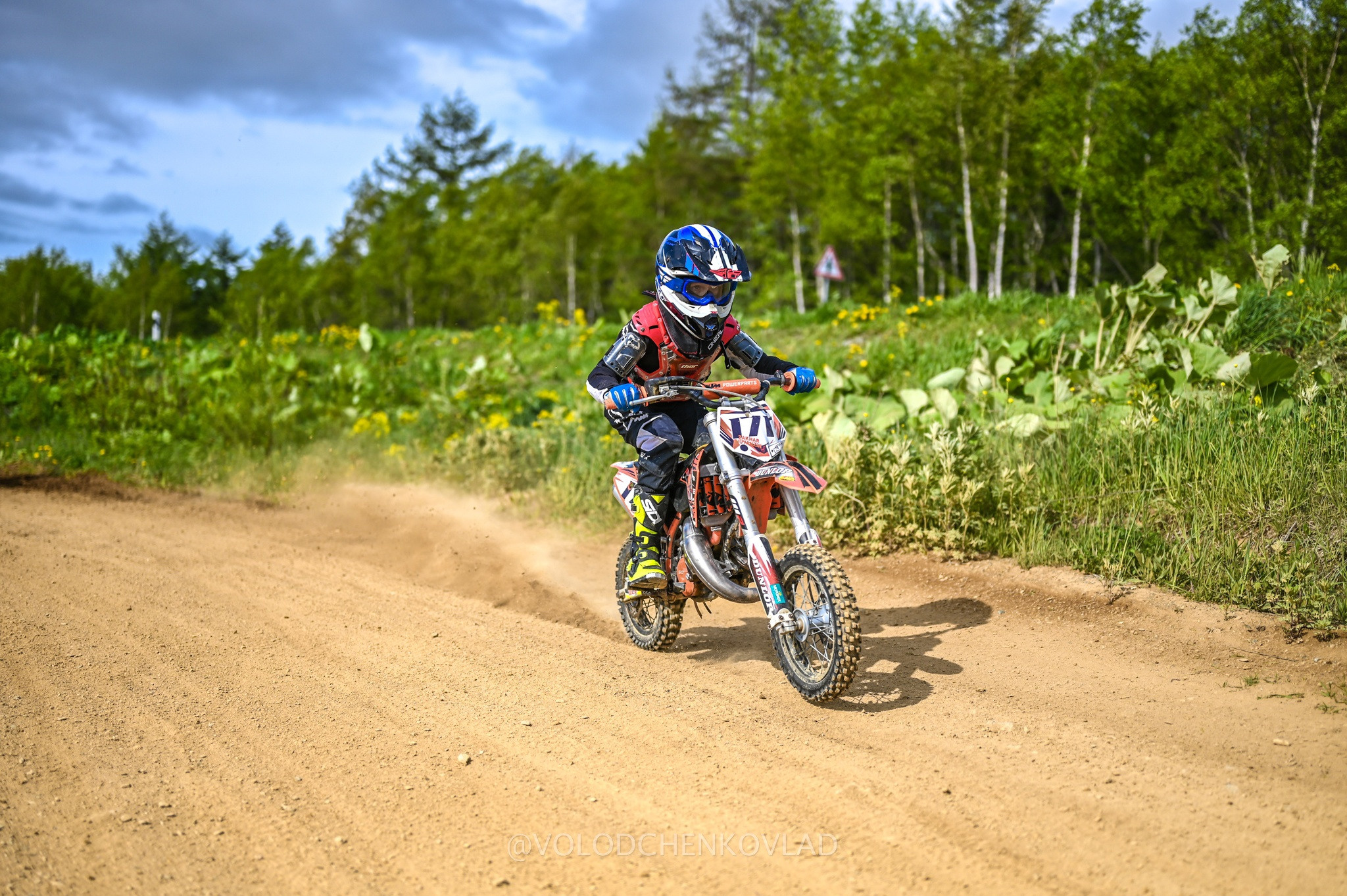 Тренировка по мотокроссу. Фоторепортажи Сахалина