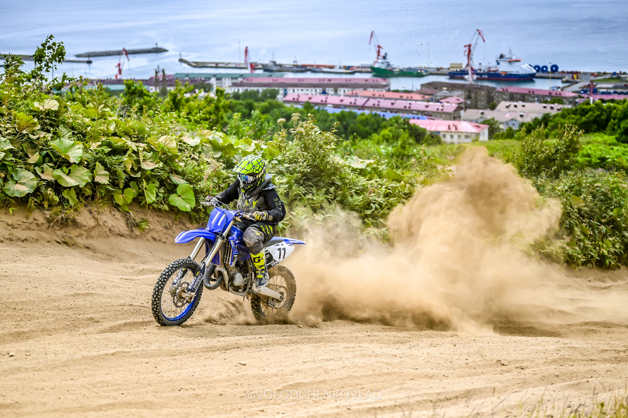 МОТОКРОСС в Холмске. Фоторепортажи Сахалина