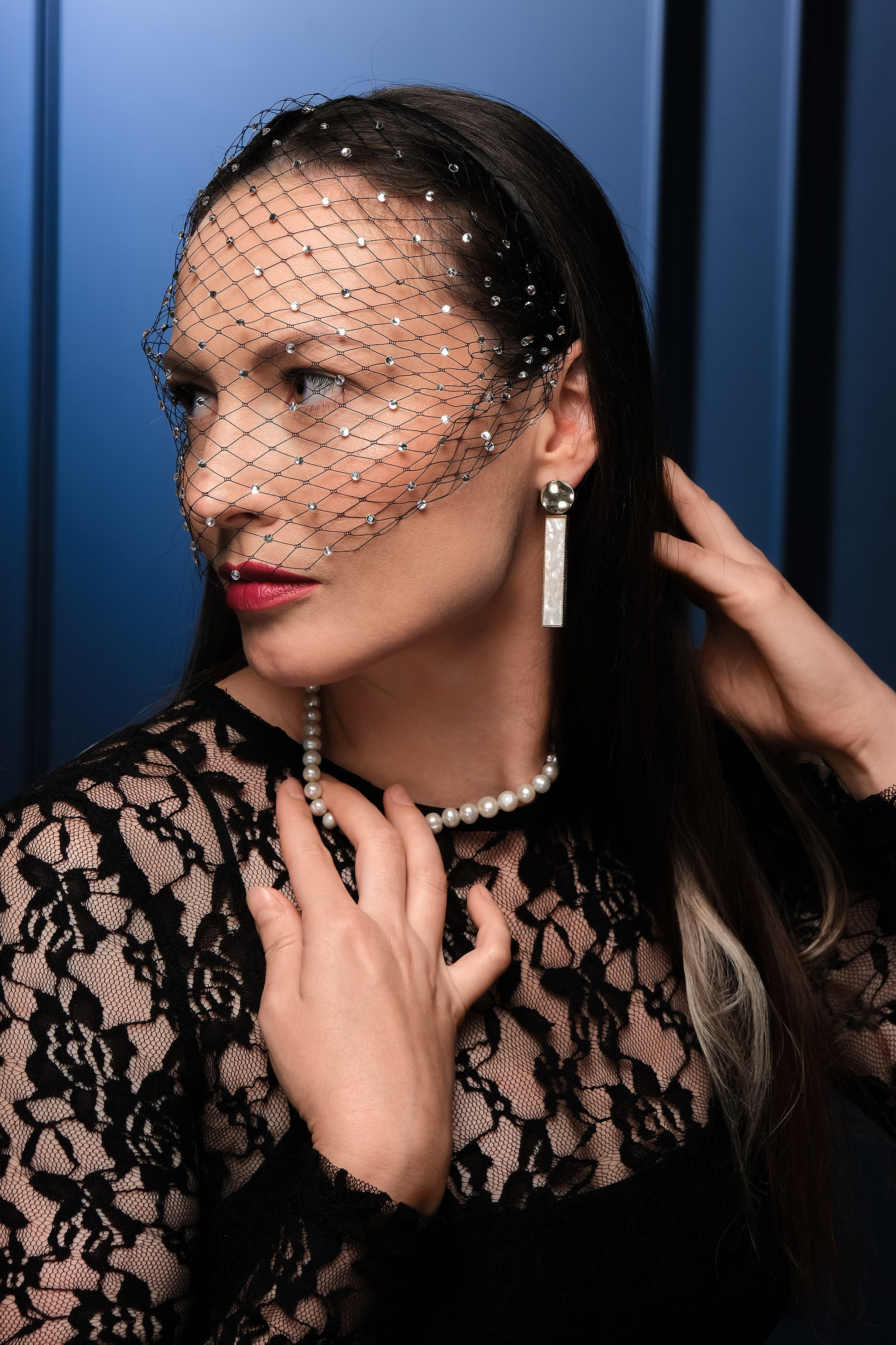 Аренда аксессуаров для фотосессии Краснодар: вуаль черная со стразами