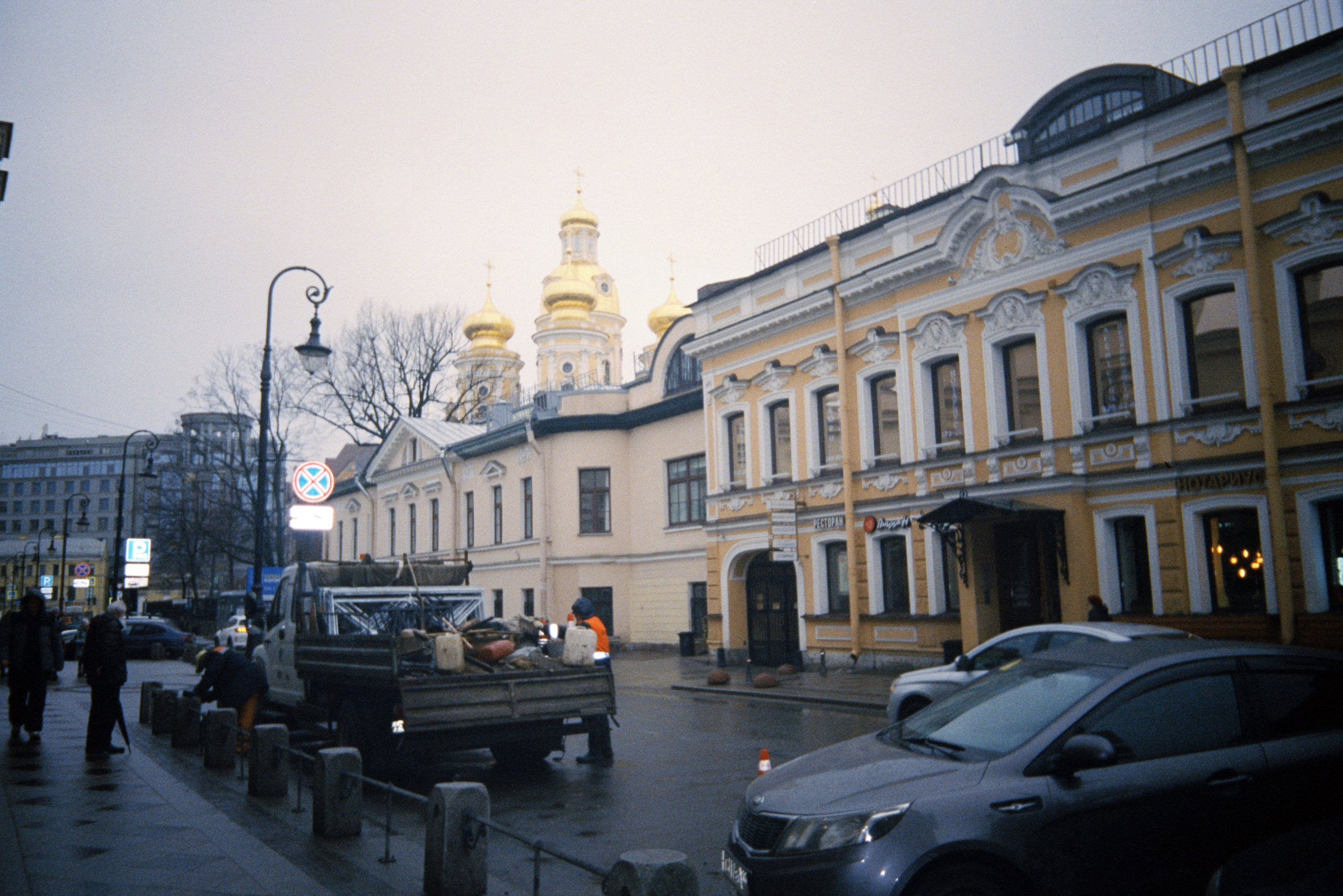 Проект: Плёнка и Города. Виктория Князева| фотограф из Санкт-Петербурга