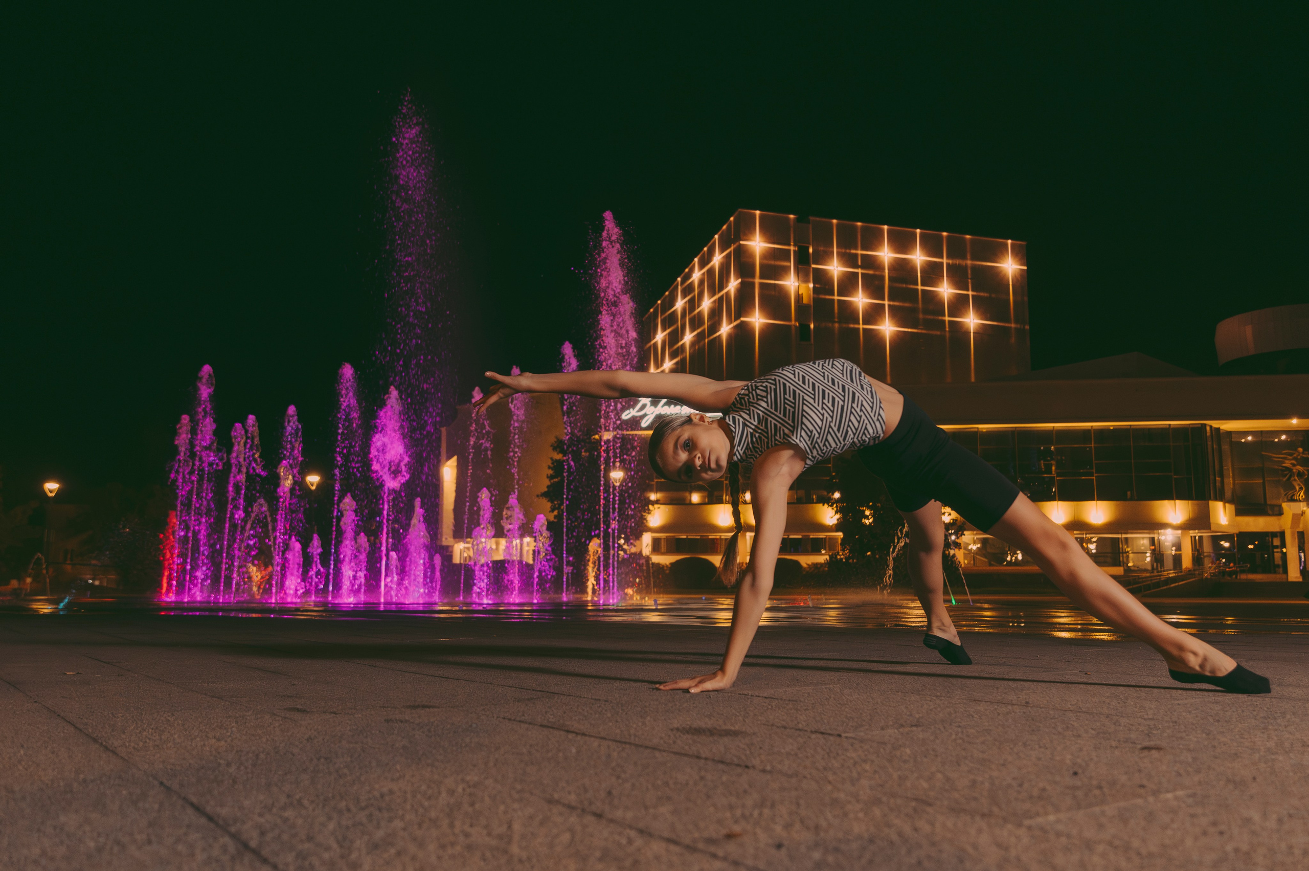Съёмка EnDehors в вечернем городе. Фотограф Сергей Дружков (Воронеж / Липецк)