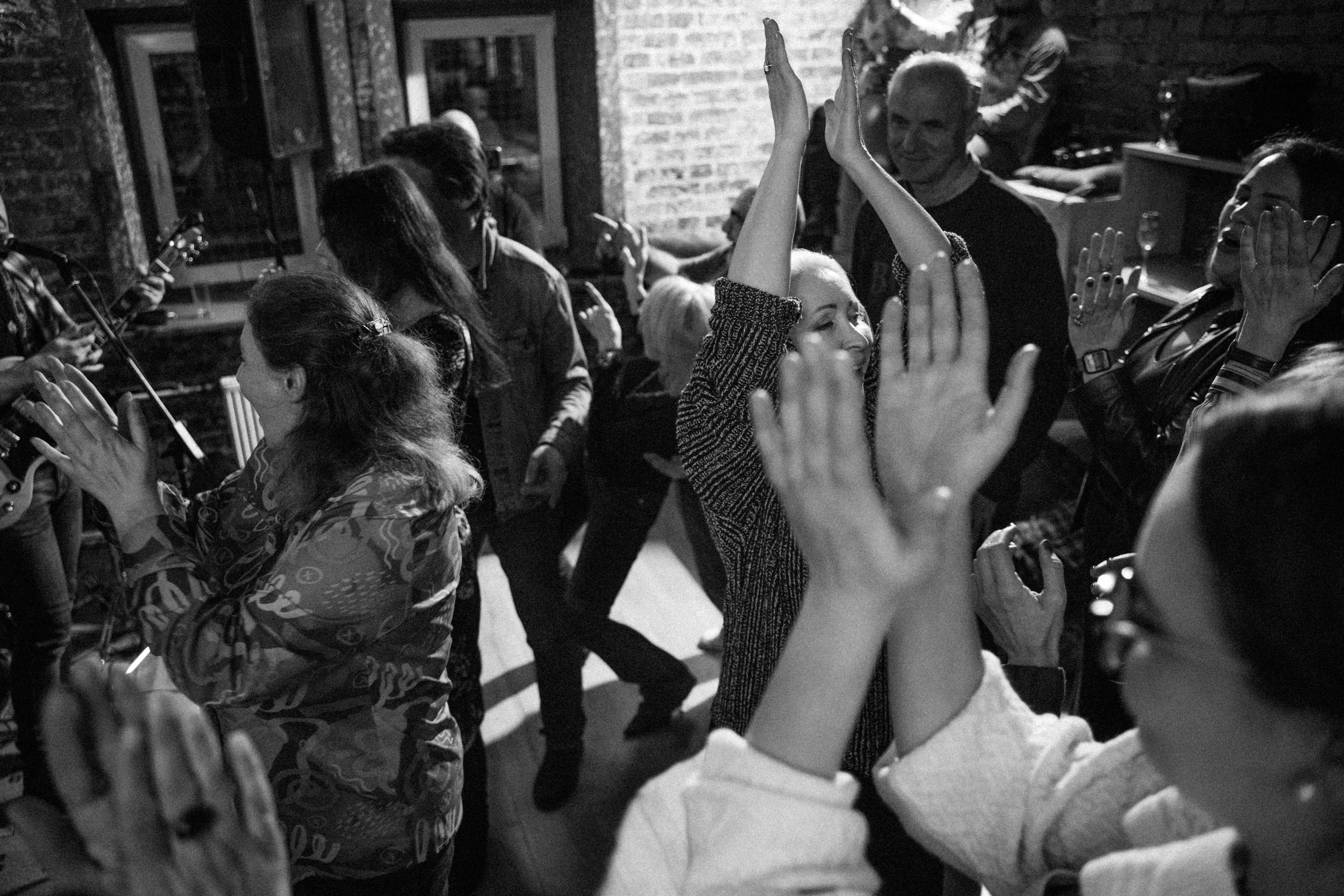 Квартирник у Саакяна «The Boneshakers». Семейный и свадебный фотограф Катя Антонова Москва Сочи