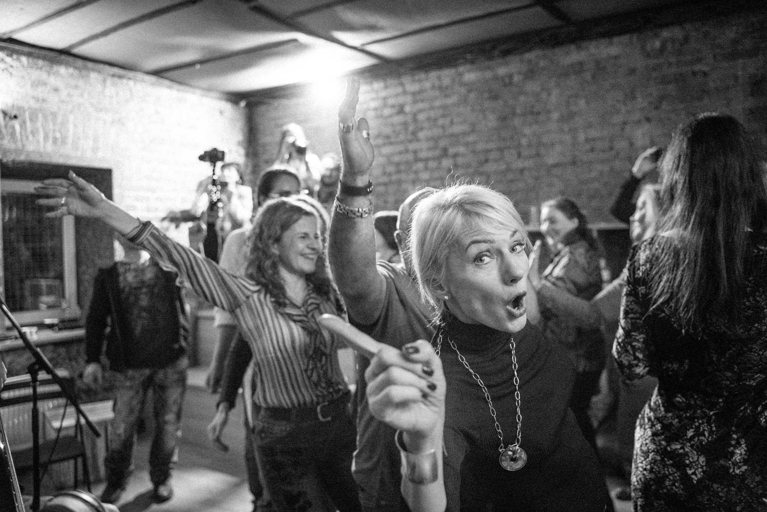 Квартирник у Саакяна «The Boneshakers». Семейный и свадебный фотограф Катя Антонова Москва Сочи