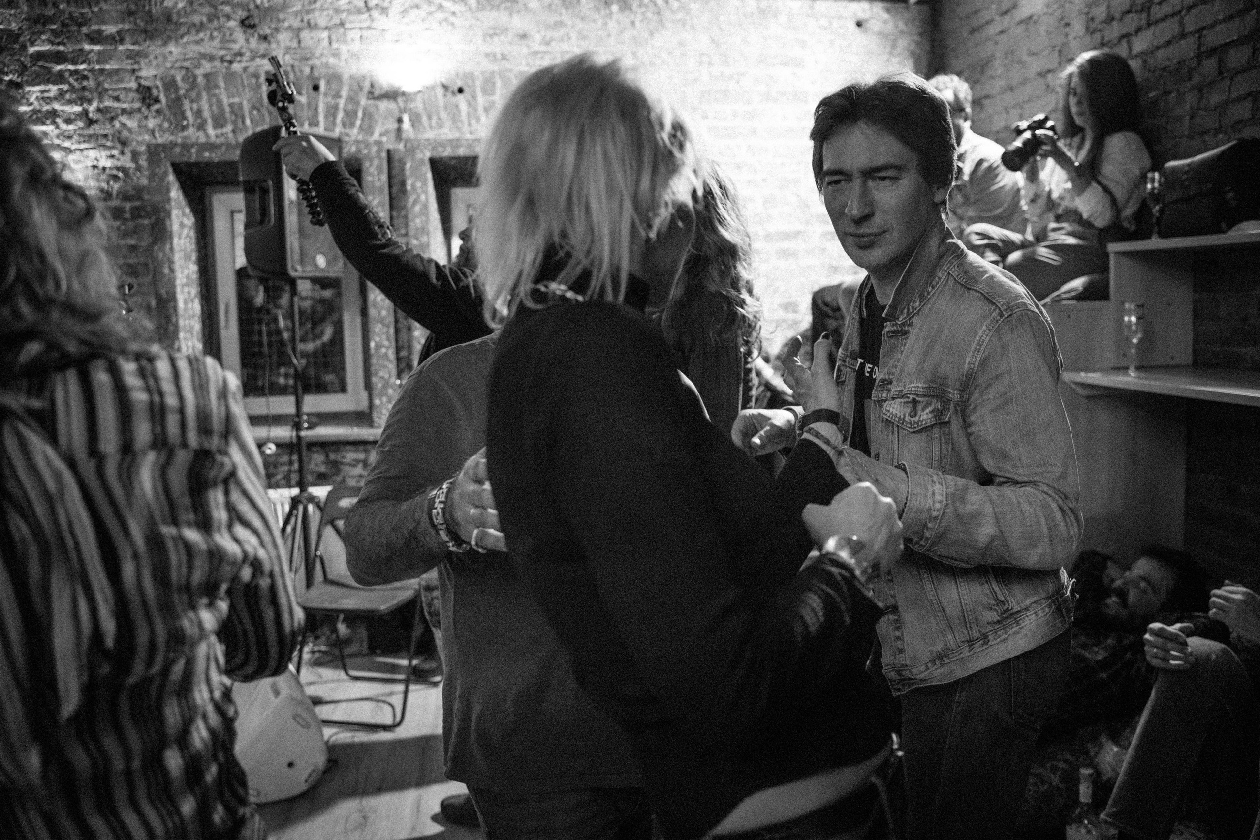 Квартирник у Саакяна «The Boneshakers». Семейный и свадебный фотограф Катя Антонова Москва Сочи