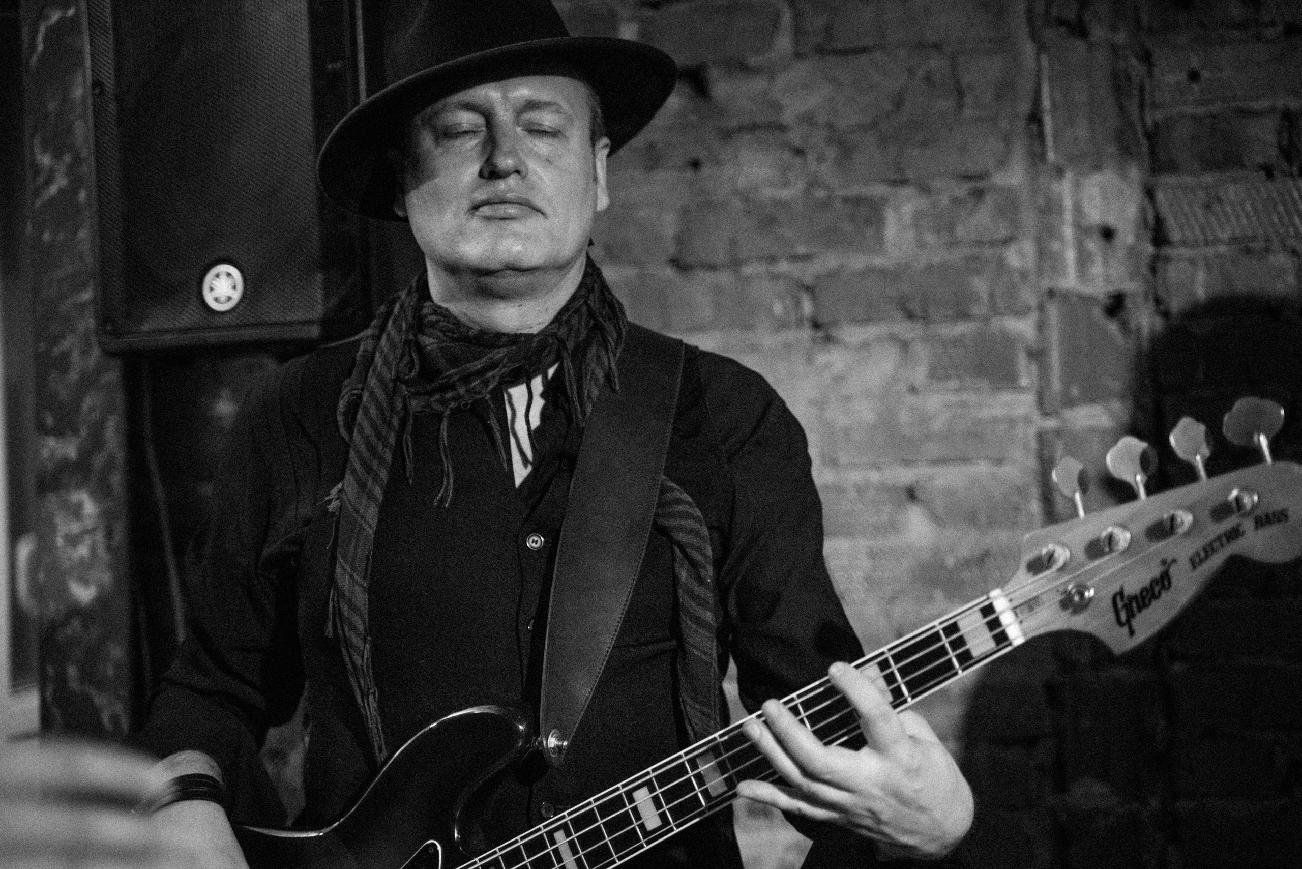 Квартирник у Саакяна «The Boneshakers». Семейный и свадебный фотограф Катя Антонова Москва Сочи