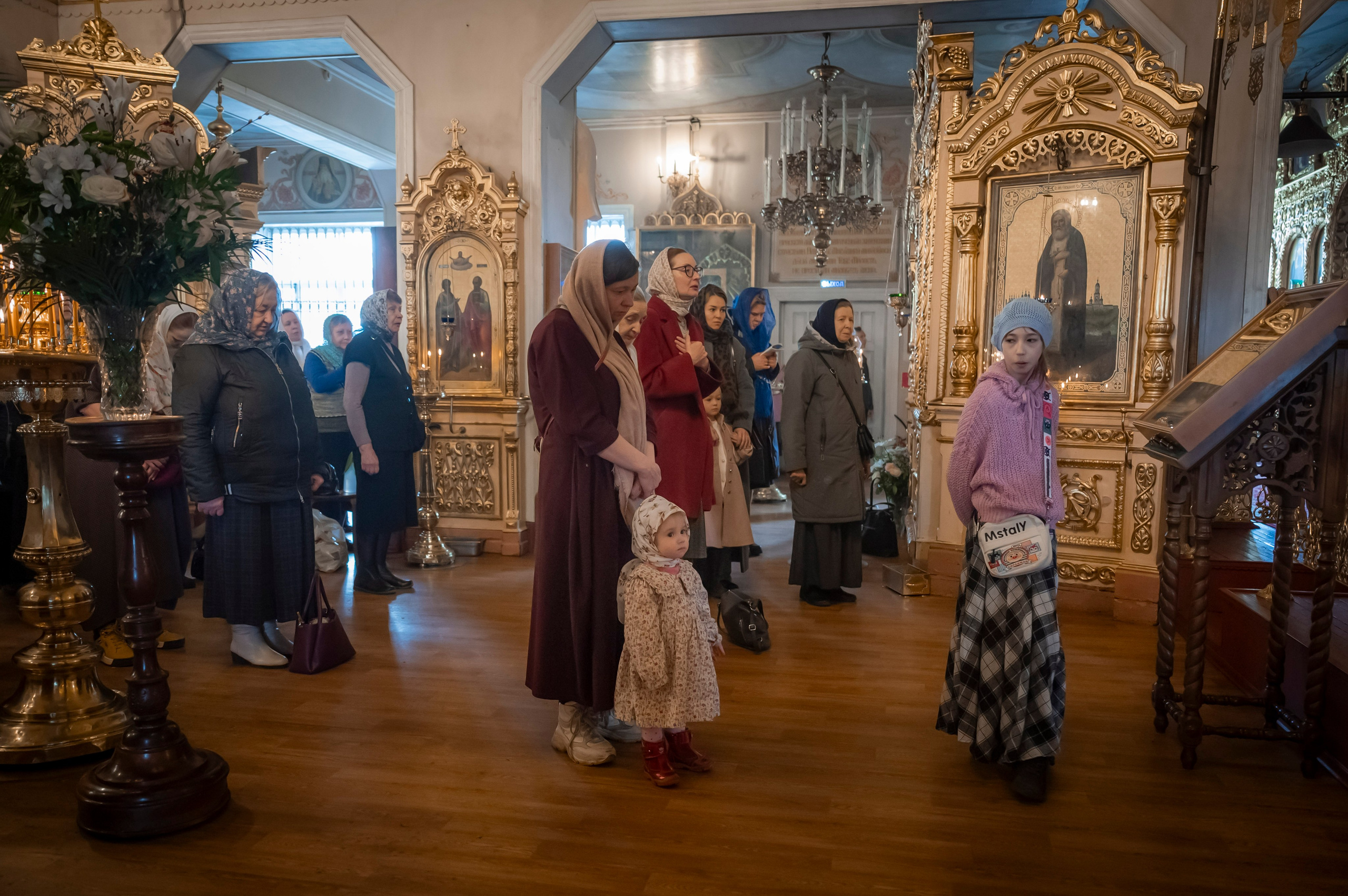 Богородский храм. Благовещение. Божественная Литургия. Антон и Татьяна Денисенко — В храме