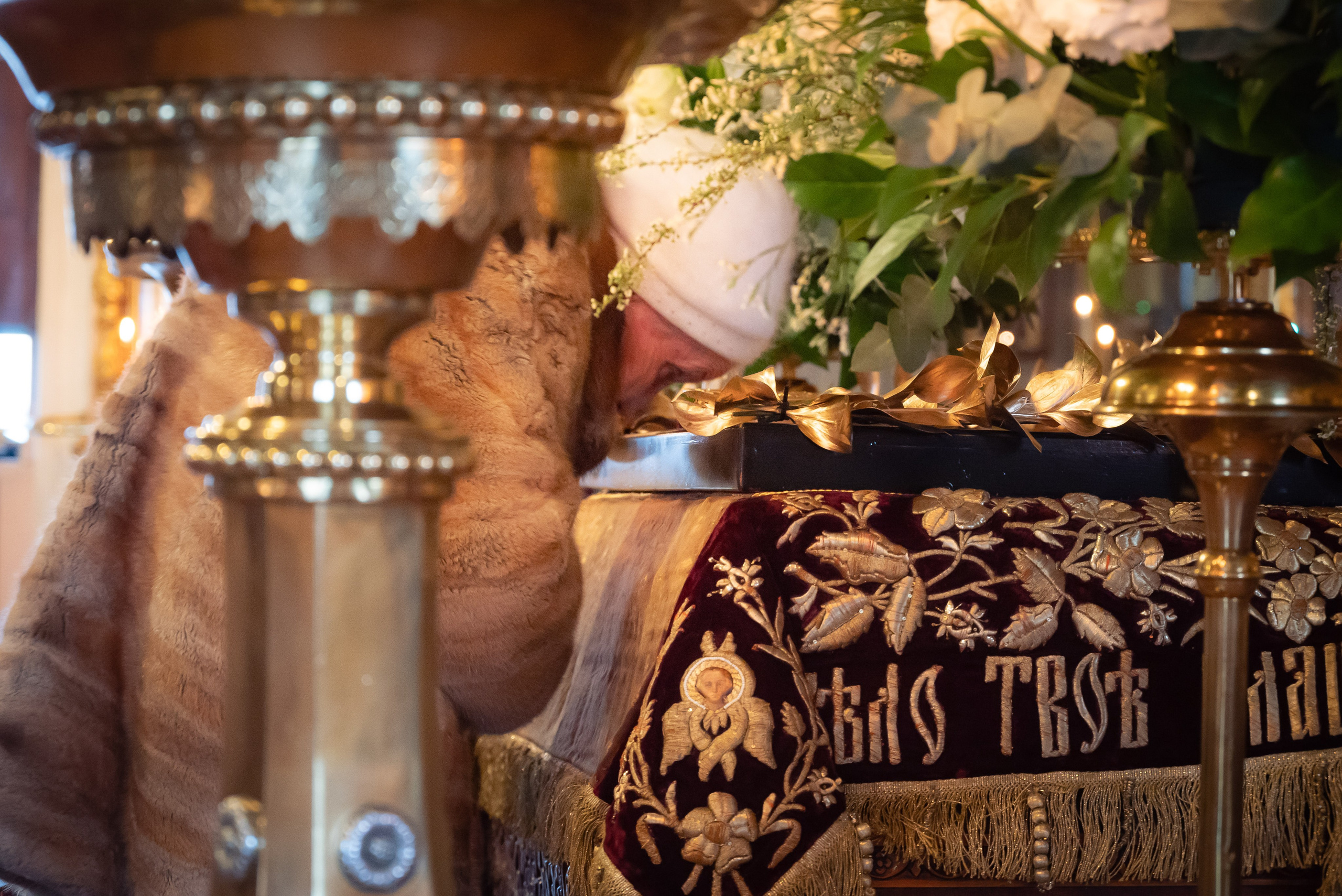 Богородский храм. Вынос Плащаницы. Антон и Татьяна Денисенко — В храме