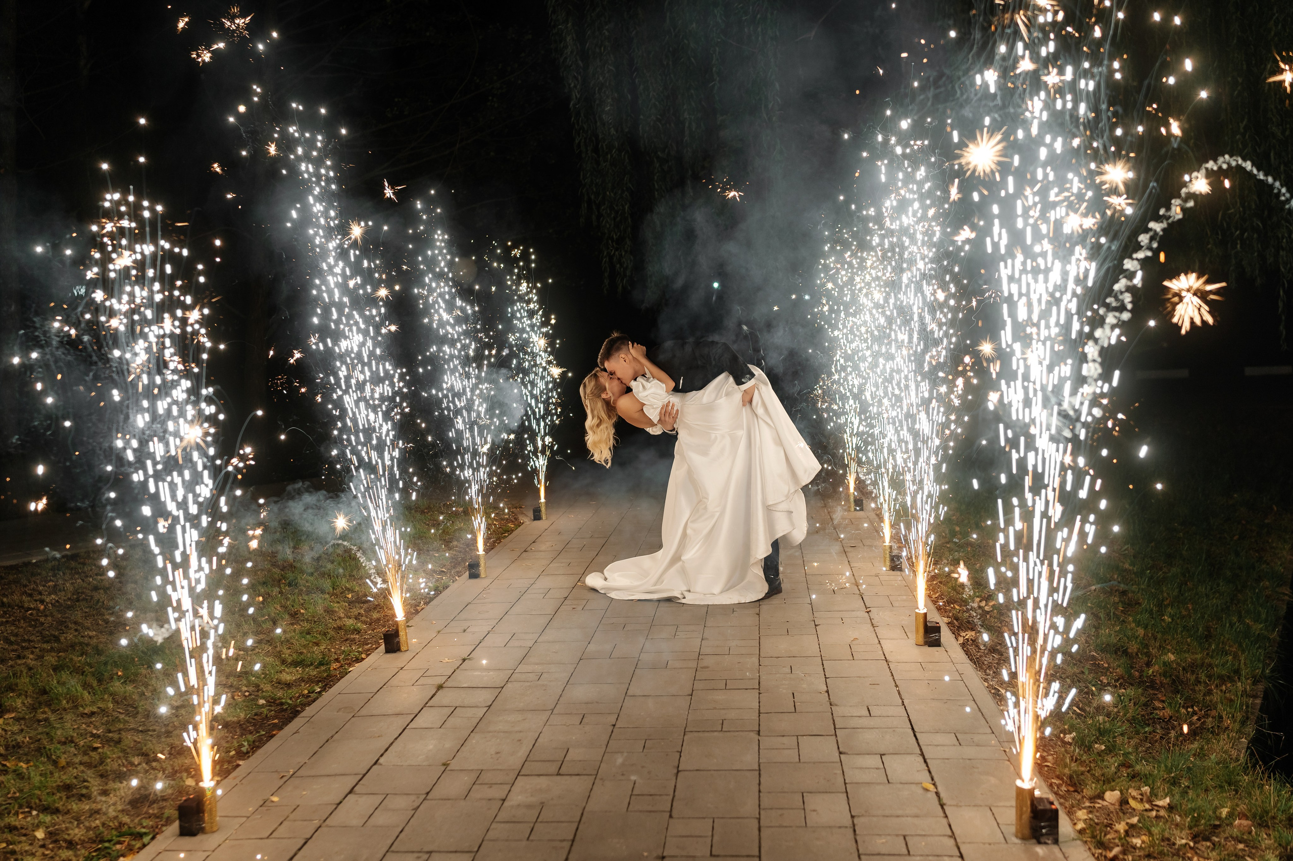 Денис и Анастасия. Свадебный и семейный фотограф в Алексеевке Марина Купреева