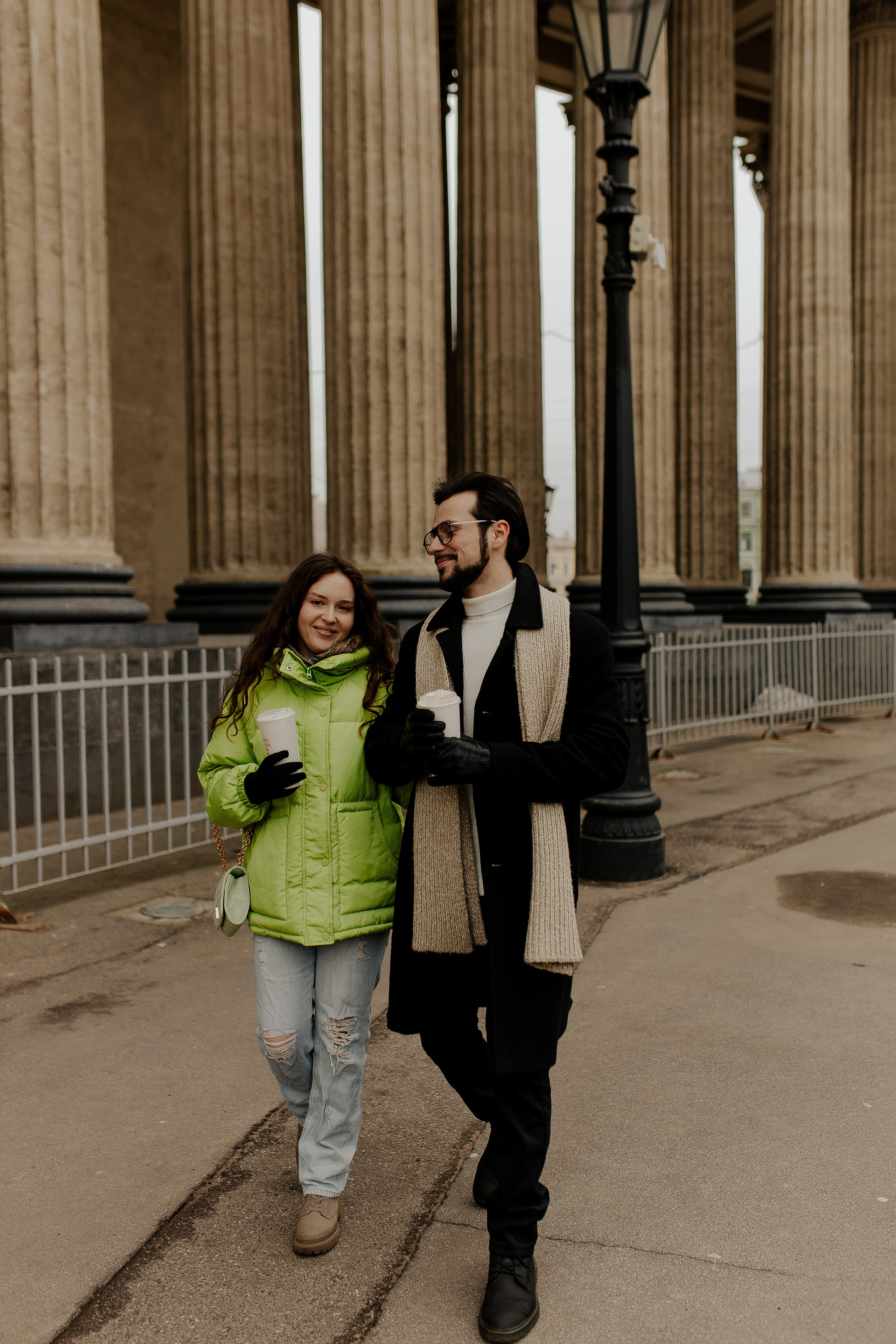 Фотопрогулка по весеннему Петербургу для двоих. Фотограф в Санкт-Петербурге Лиза Семченкова