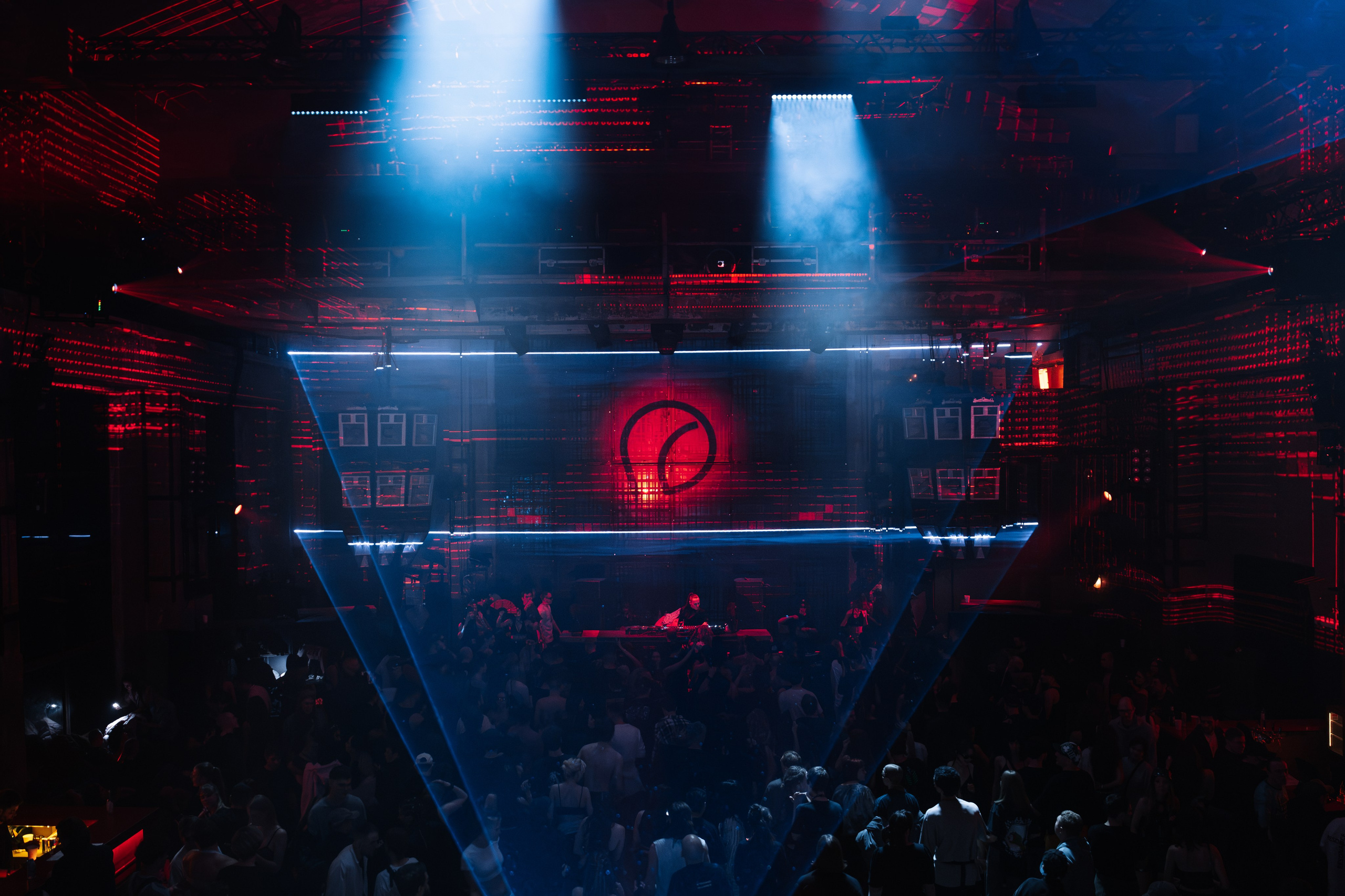 SICK YEARS, ARMA ╳ SILA SVETA. @tomrus: Рустам Шагиморданов — фотограф