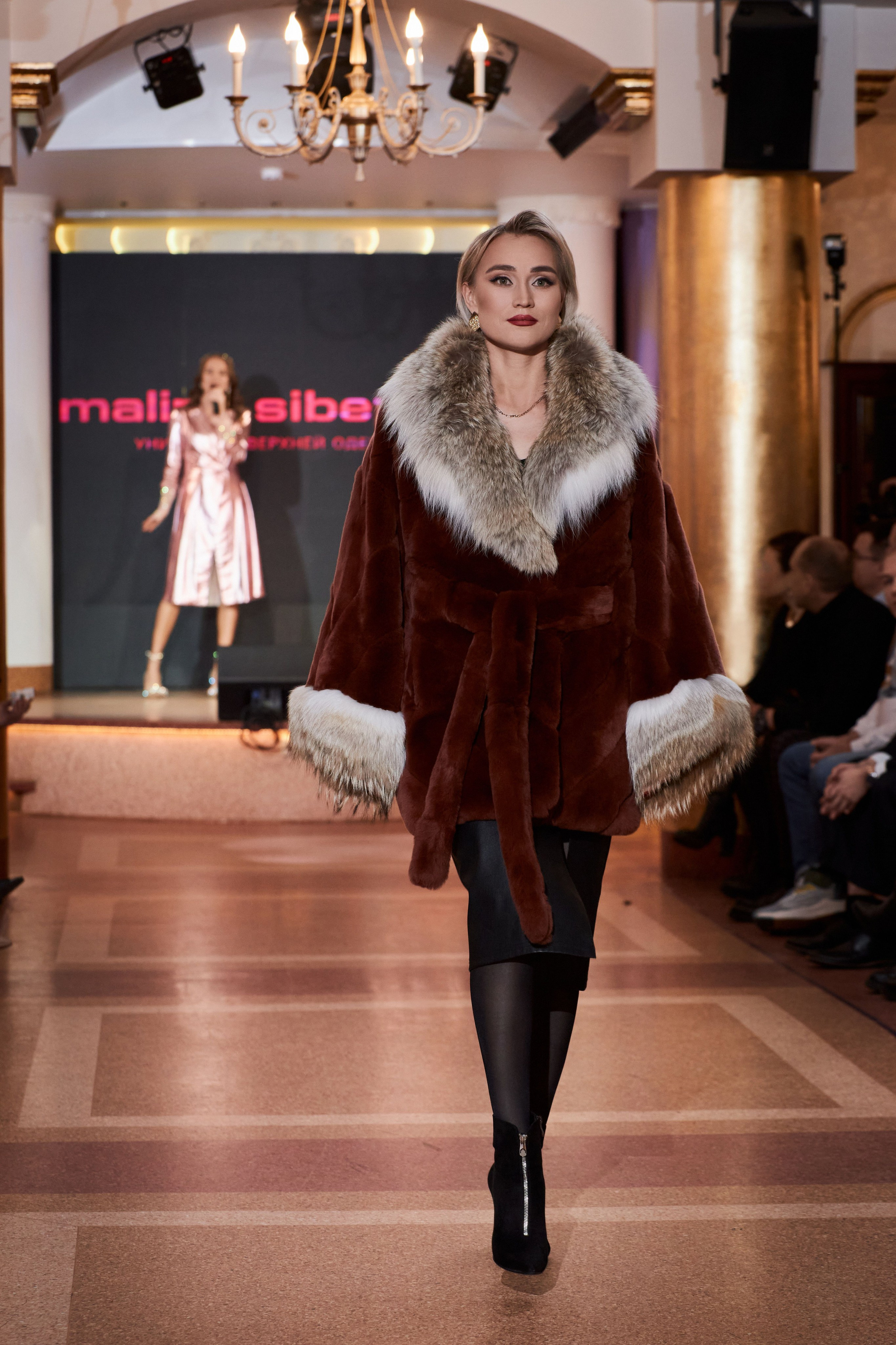 Modeling+. Fasion-show «Зима в городе» 2024. Фотограф Алексей Яковлев