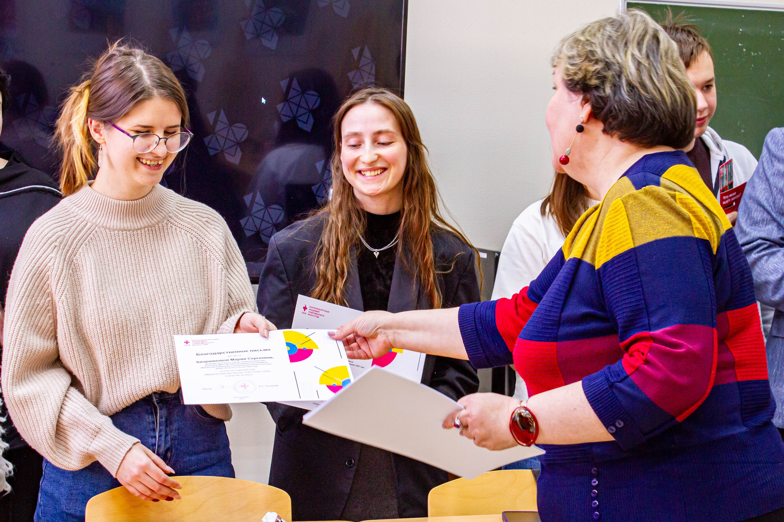 Маркетенговая мастерская в Екатеринбургской академии современного искусства 2025