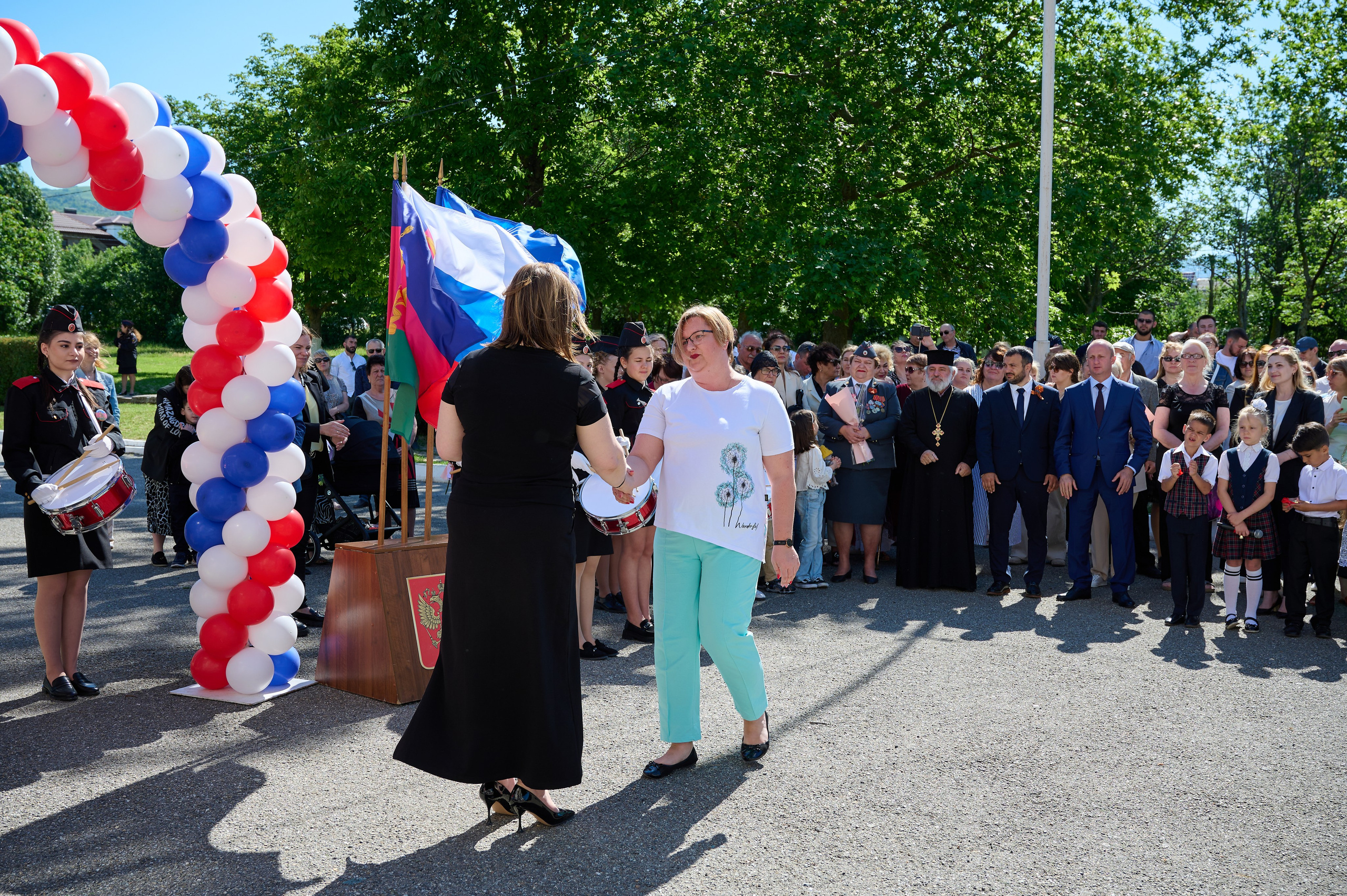 Последний звонок. Жизнь курорта Кабардинка в фотографиях
