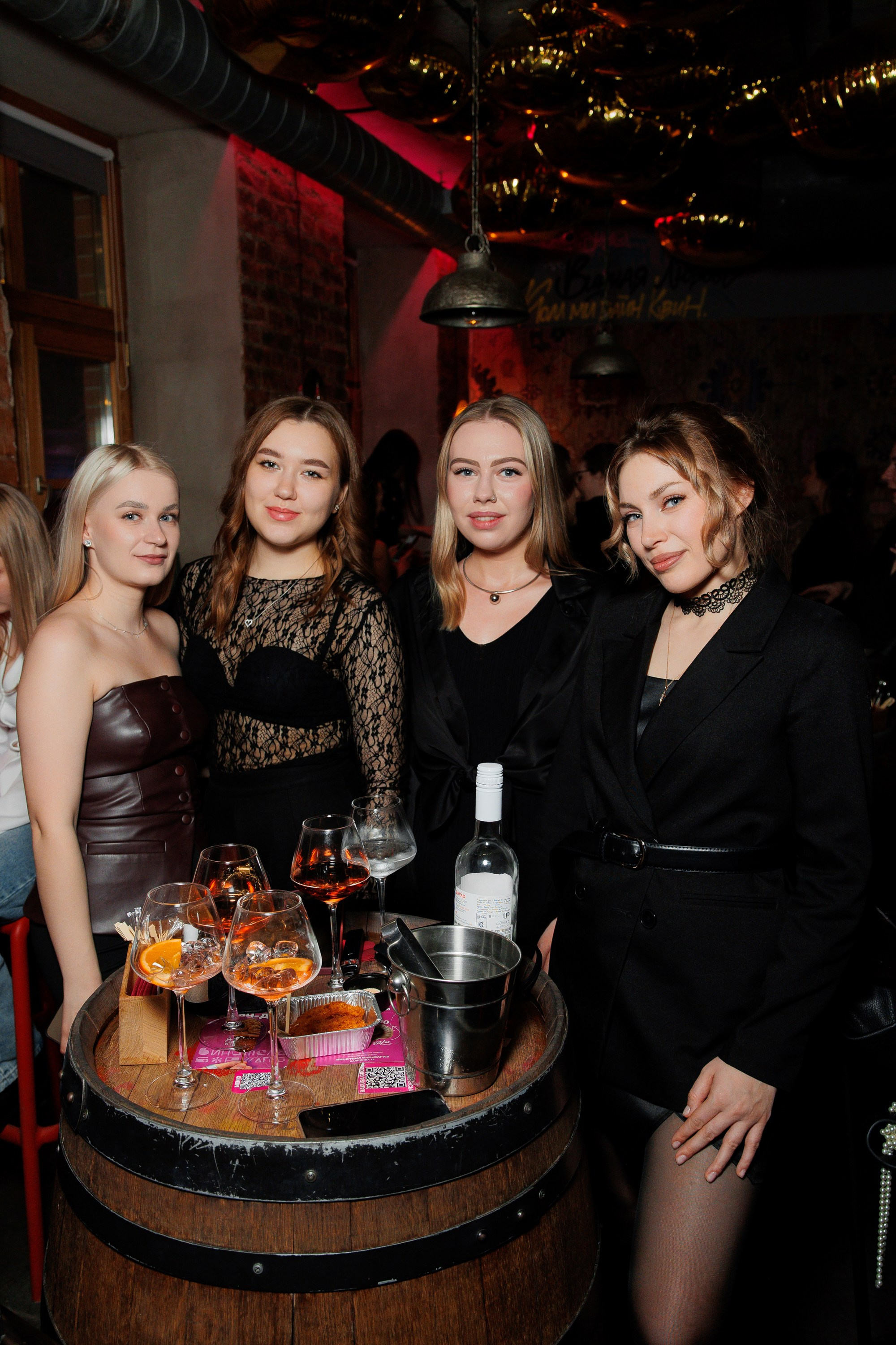 ВИНОТЕКА — 8 МАРТА. СВОИ. ФОТООТЧЕТЫ-СОБЫТИЯ-МЕСТА