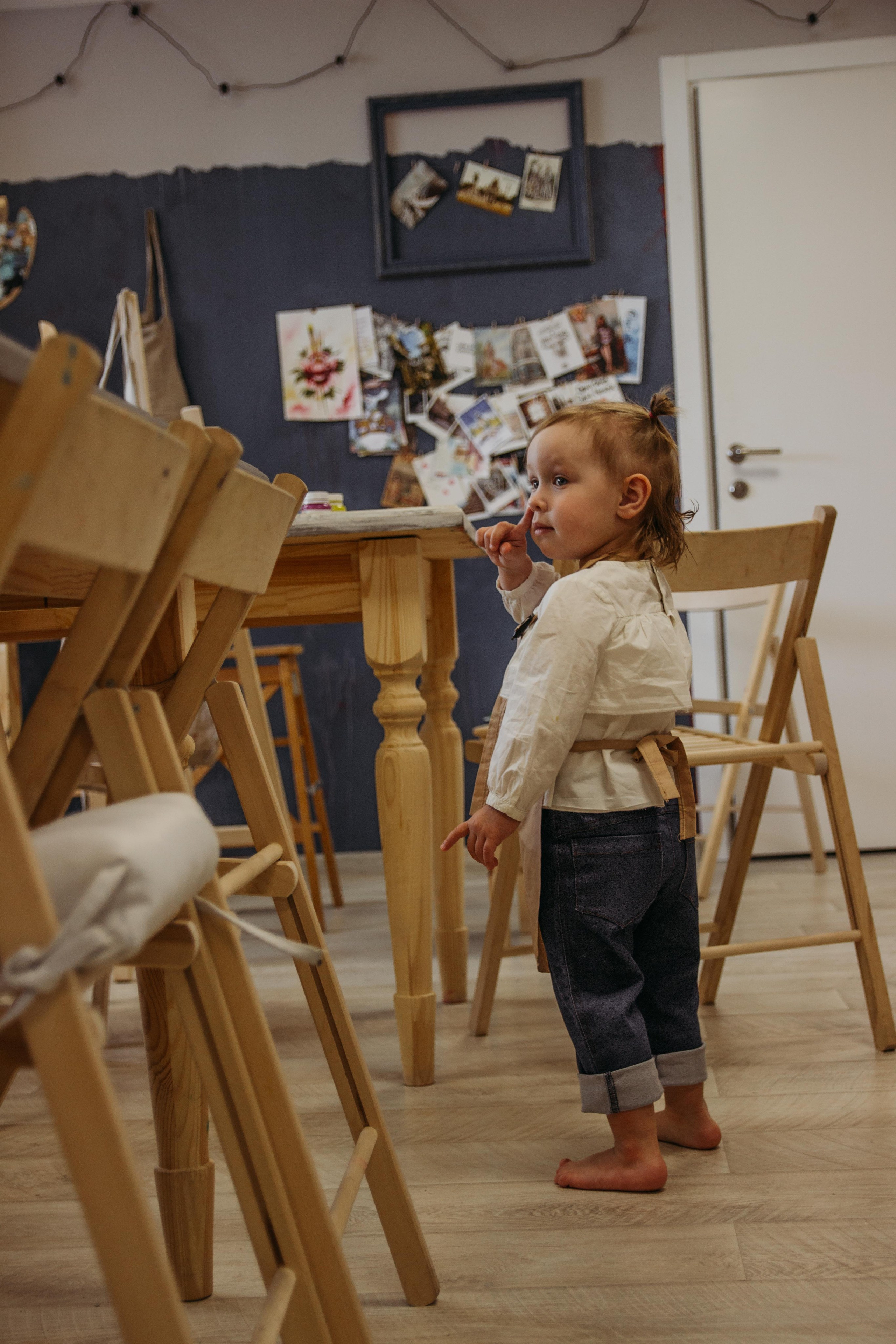 Фотосессия юной художницы. Венера Гайн. Репортажный фотограф  Тюмень. Обучение фотографии с 0