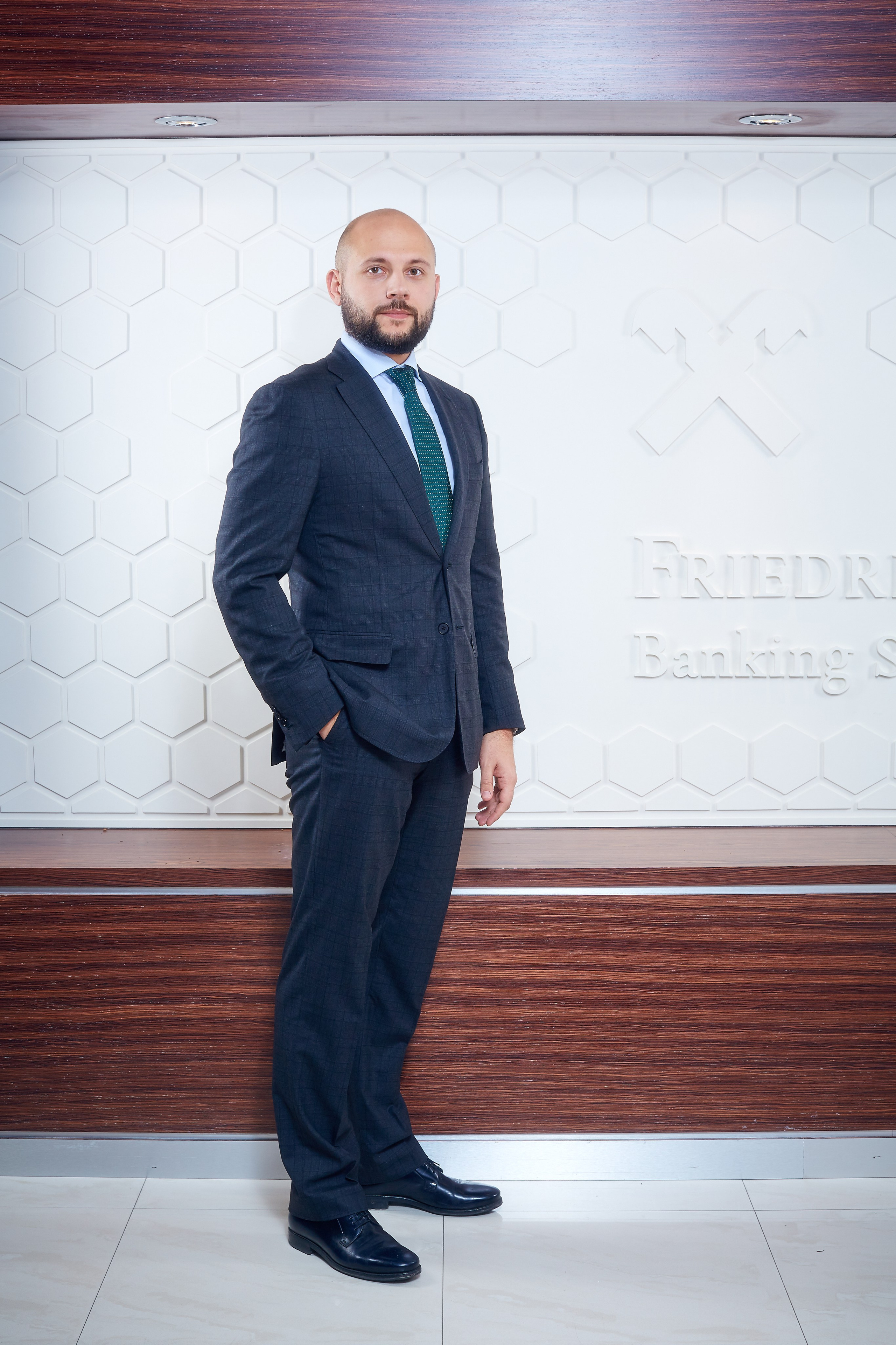 Бизнес портреты для Райффайзен Банка. Олег Дмитриев