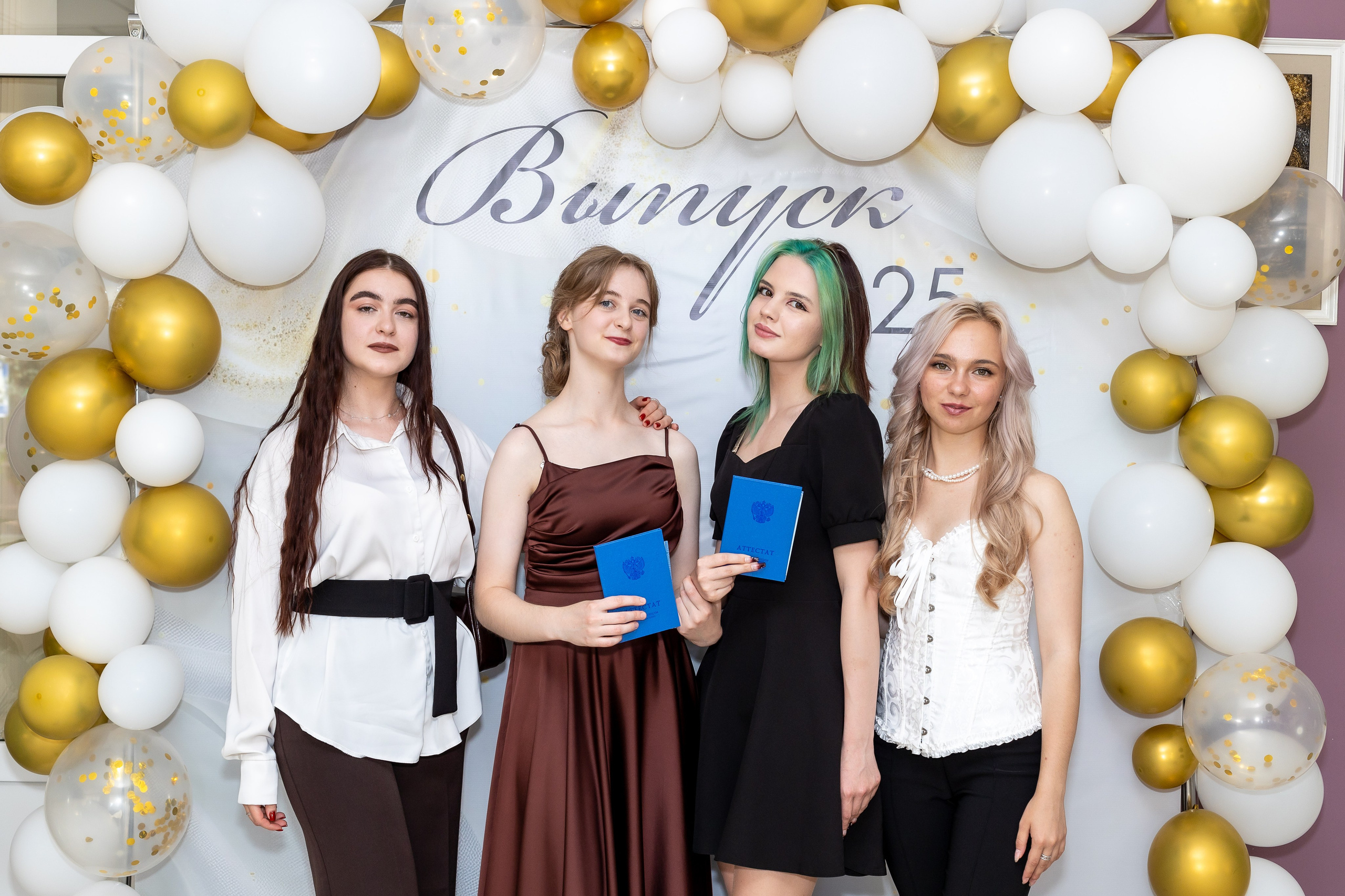 Вручение аттестата 2025. Выпускные альбомы Майкоп, Краснодар Елена Золотарева