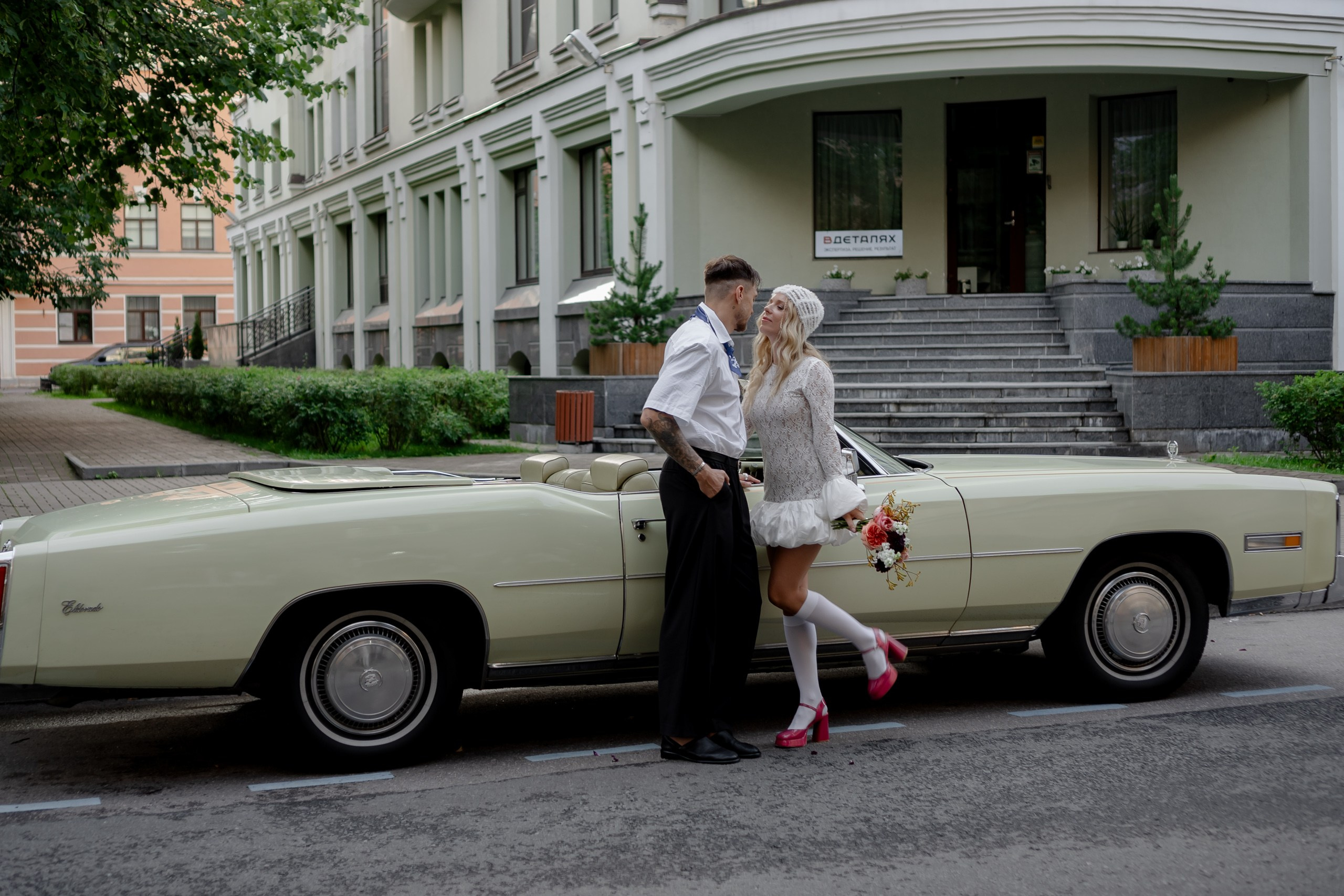 СВАДЕБНАЯ СЬЕМКА С КАБРИОЛЕТОМ В САНТК-ПЕТЕРБУРГЕ НА ПЕТРОГРАДКЕ В ОТЕЛЕ ПАНОРАМИКА. Профессиональный фотограф, Санкт-Петербург — Виктория Богомолова