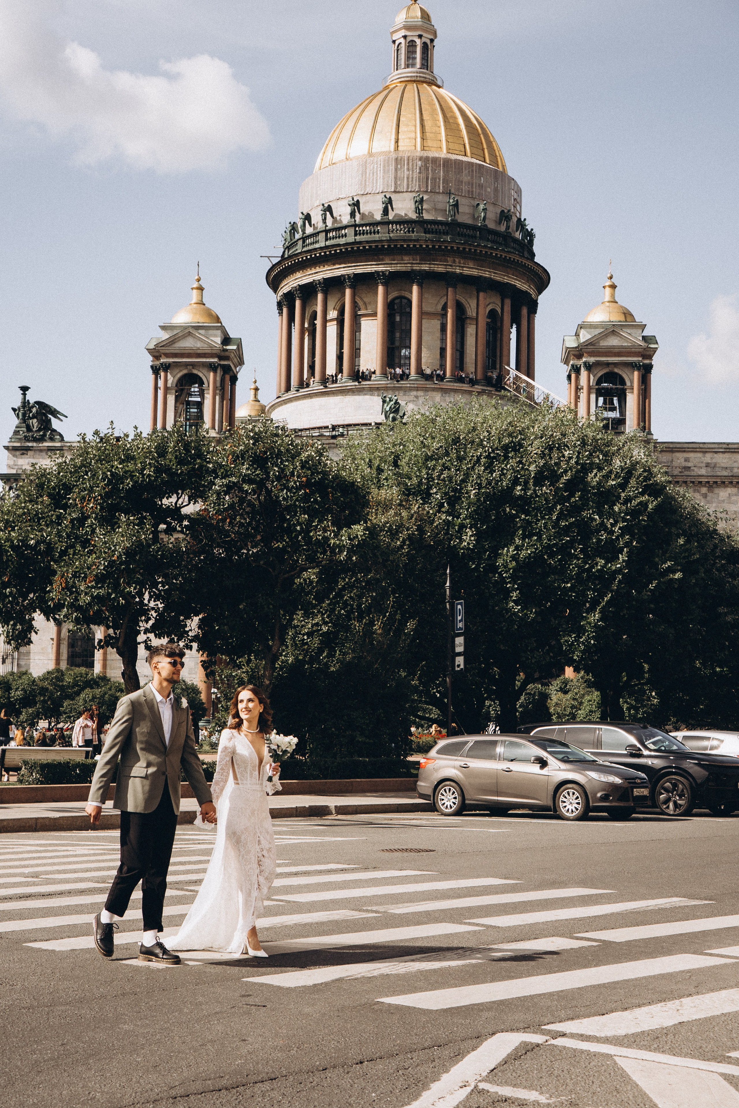 СВАДЕБНАЯ ПРОГУЛКА ВОЗЕ ИСАИКЕВСКОГО СОБОРА АСТОРИИ И ЗАКОНОДАЛЕТНОГО СОБРАНИЯ. Профессиональный фотограф, Санкт-Петербург — Виктория Богомолова