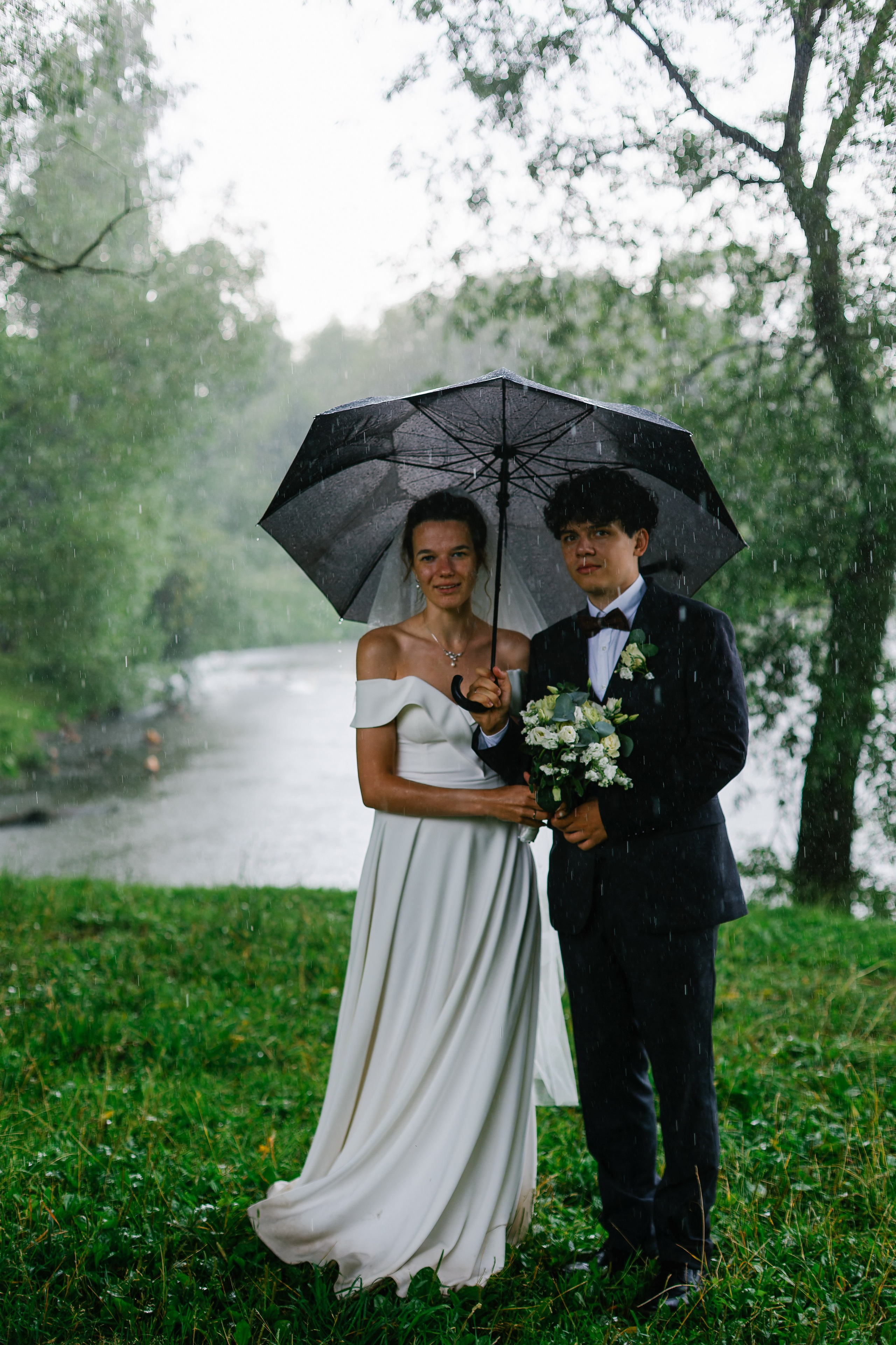 Примеры свадебных фотографий, позы для свадебной съёмки