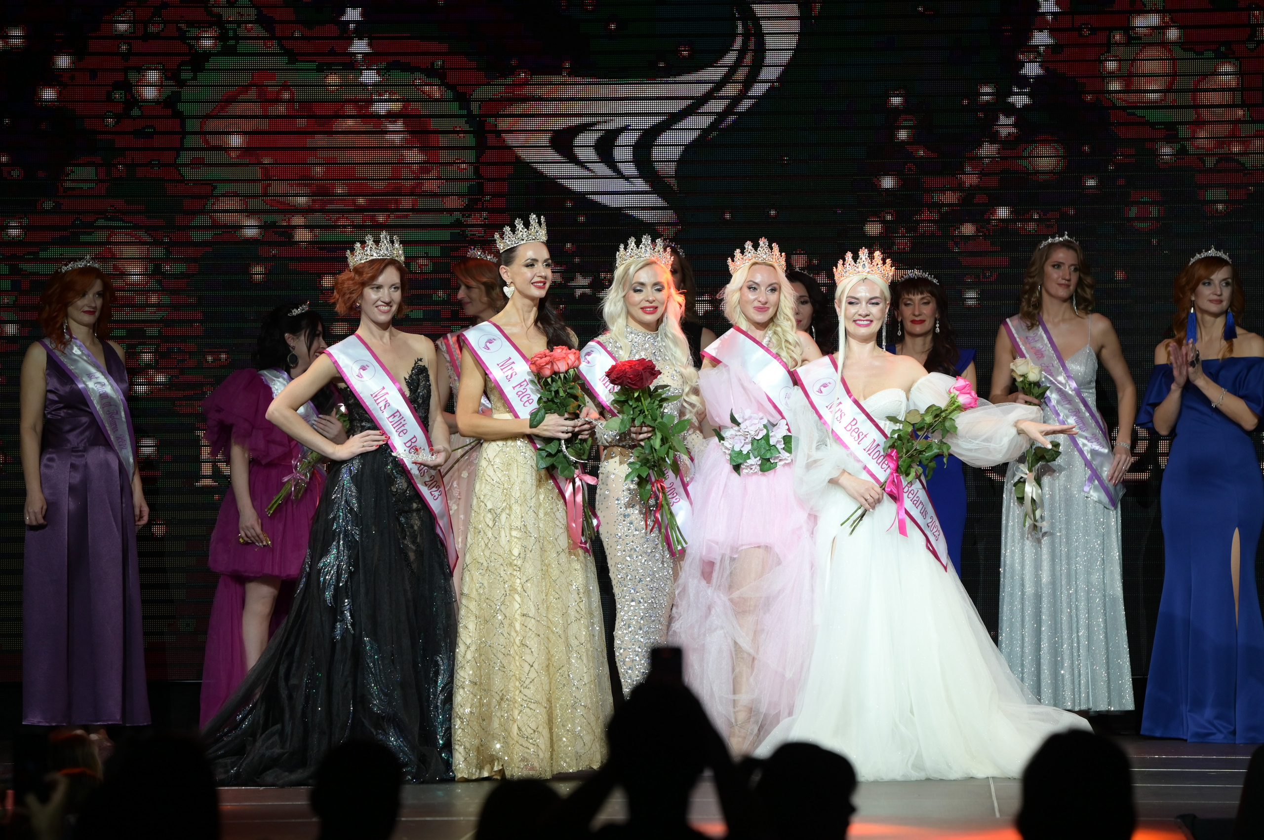 Фотографии с конкурса красоты. Фотоуслуги, услуги фотографа, фотографирование важных событий