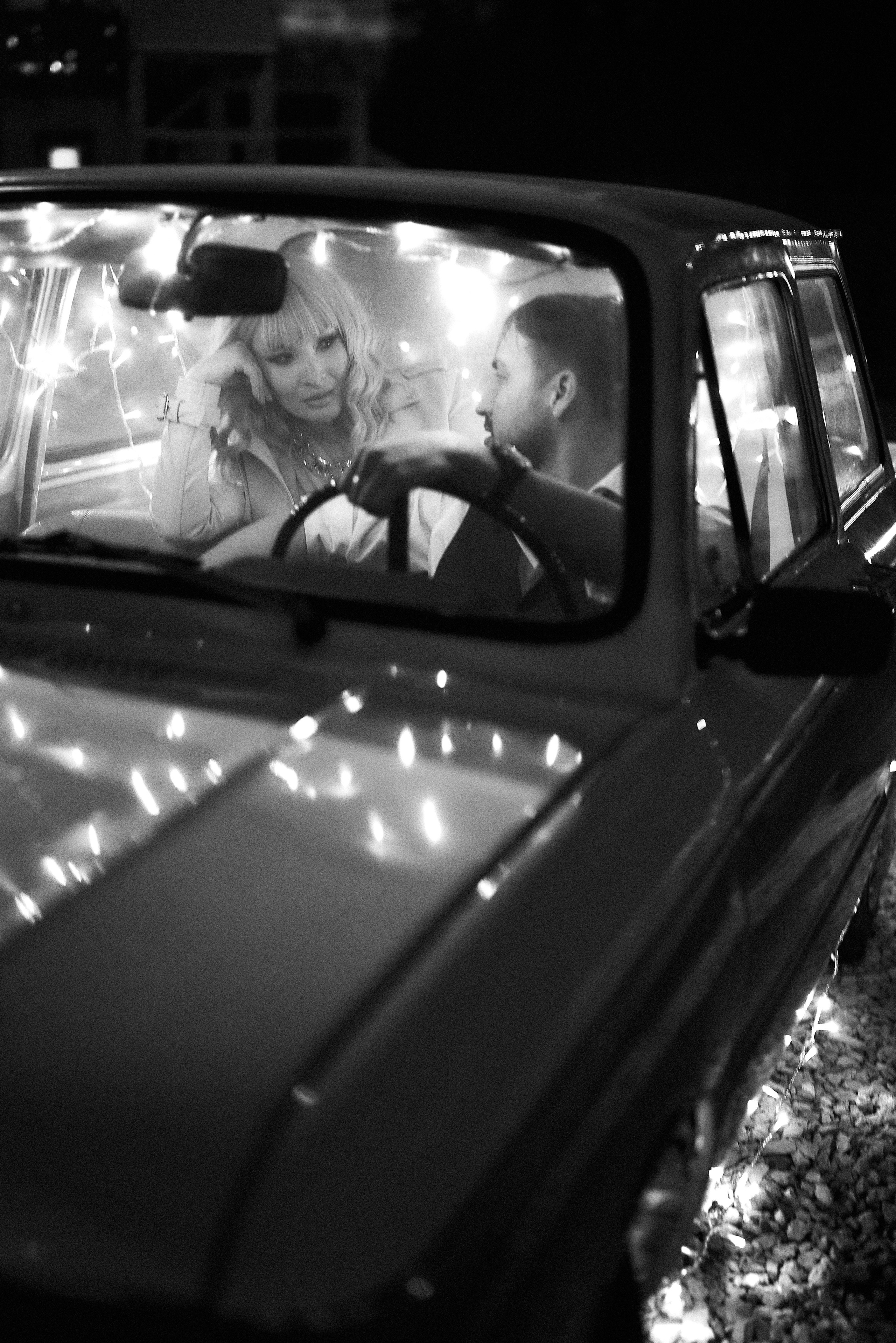 Love in the car. Портретный фотограф в Казани