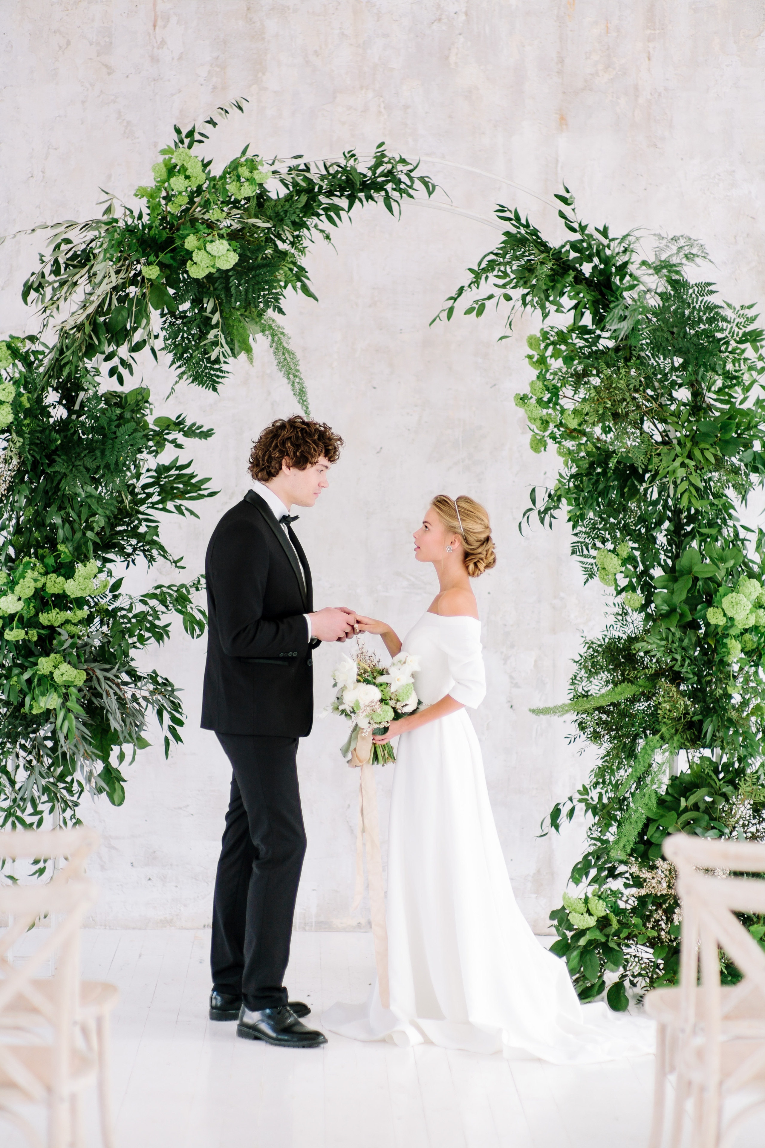 Камерная свадьба в лофте, Москва, утро невесты, свадебный фотограф