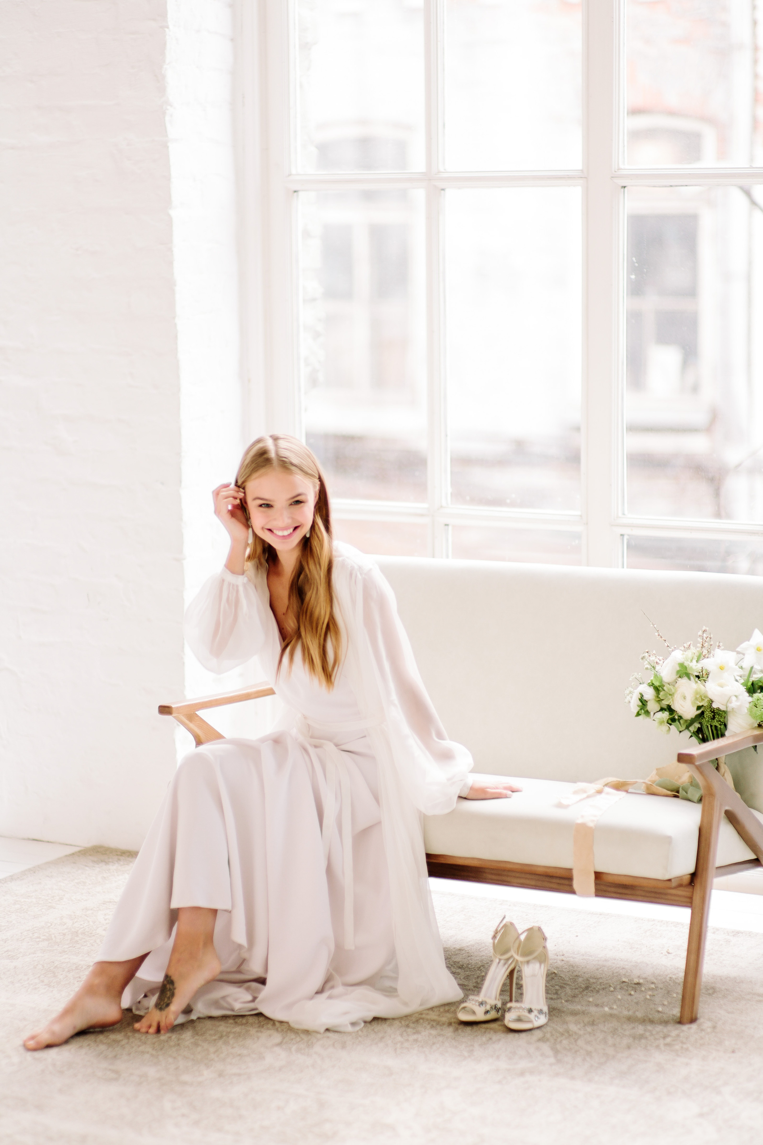 Камерная свадьба в лофте, Москва, утро невесты, свадебный фотограф