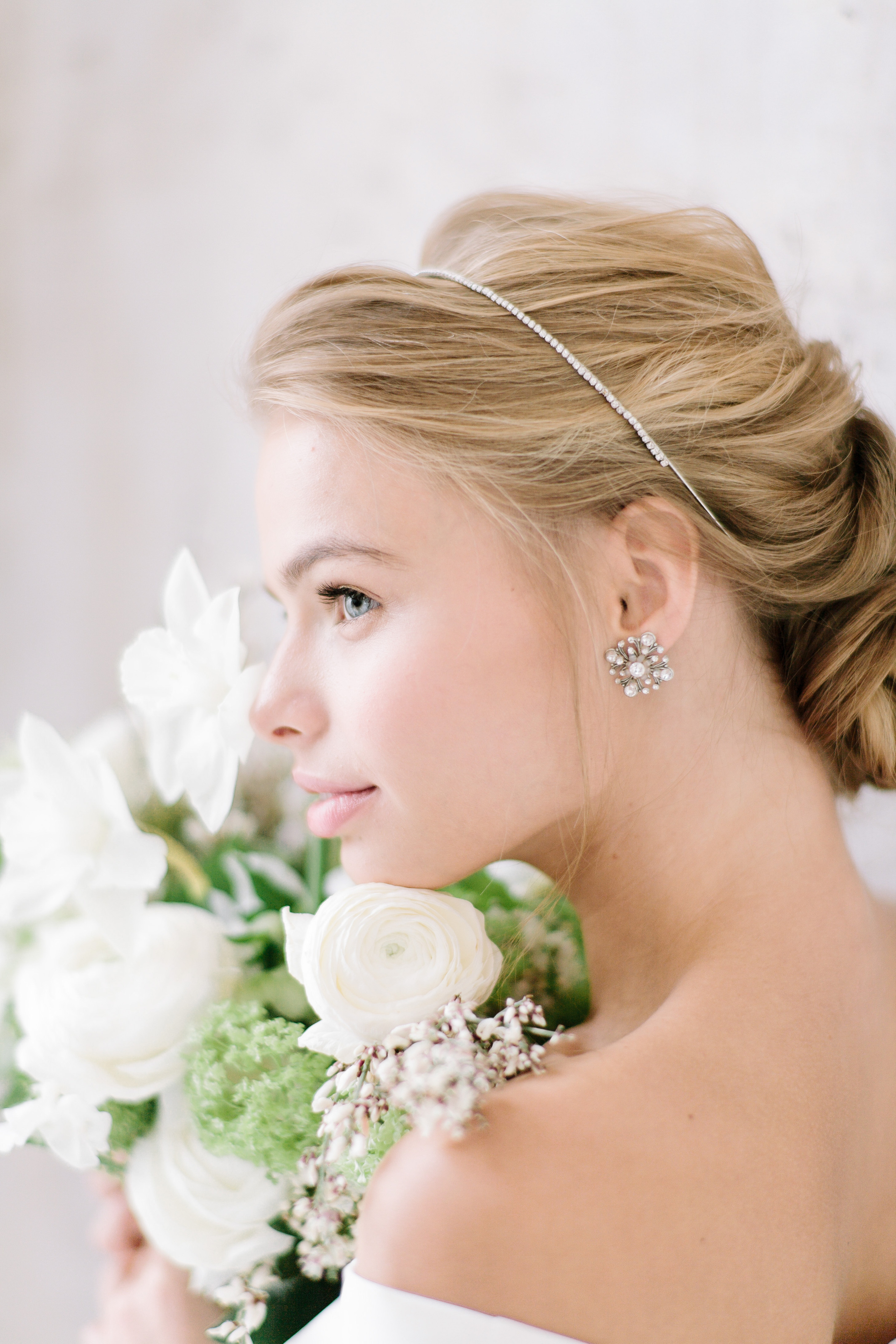 Камерная свадьба в лофте, Москва, утро невесты, свадебный фотограф