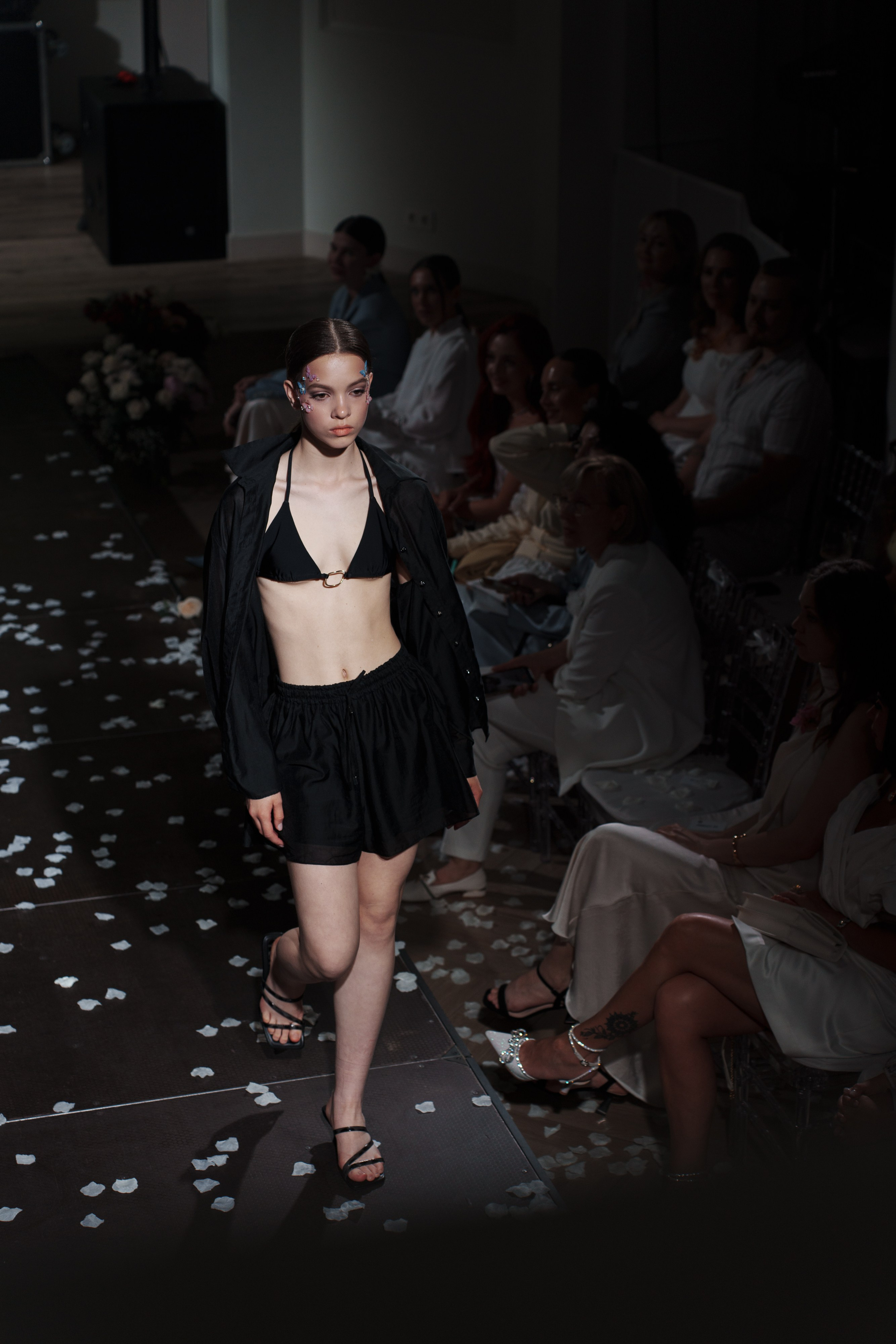 Репортаж |Модный показ Flower Inspiration |. Репортажный фотограф в Калининграде Екатерина Суханова