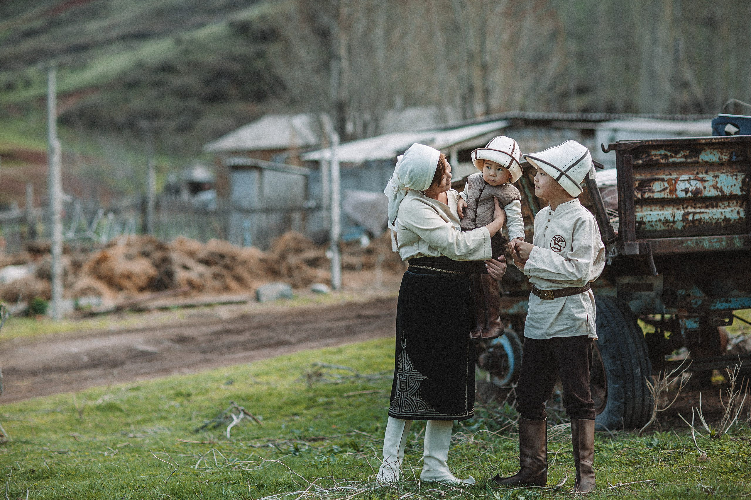 Семейная фотосессия в горах. Свадебный и семейный фотограф/видеограф в Краснодаре Наталья Осинская