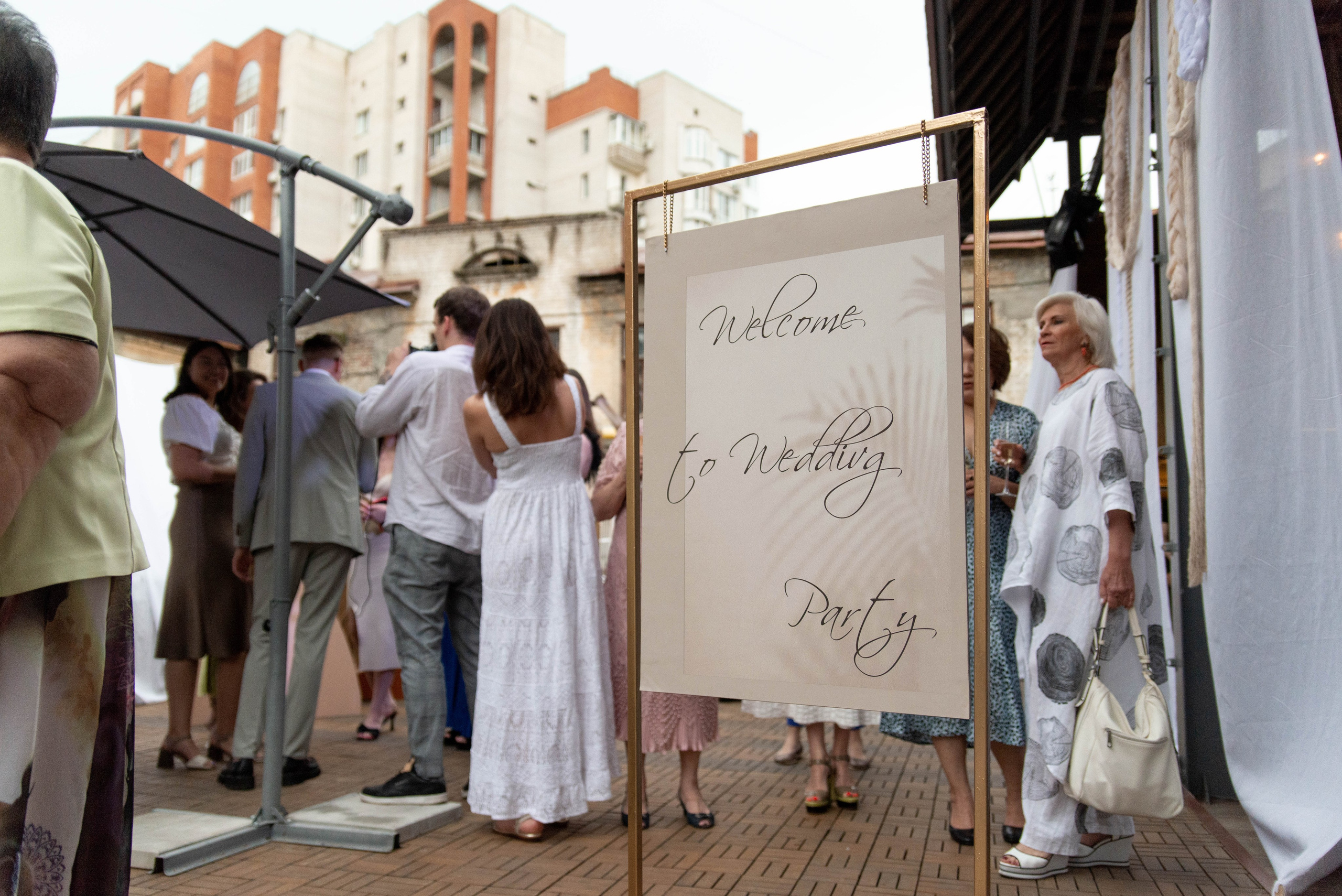 Вадим и София короткая версия свадебного дня. Меня зовут Александр Литвинчук и я свадебный фотограф в Саратове