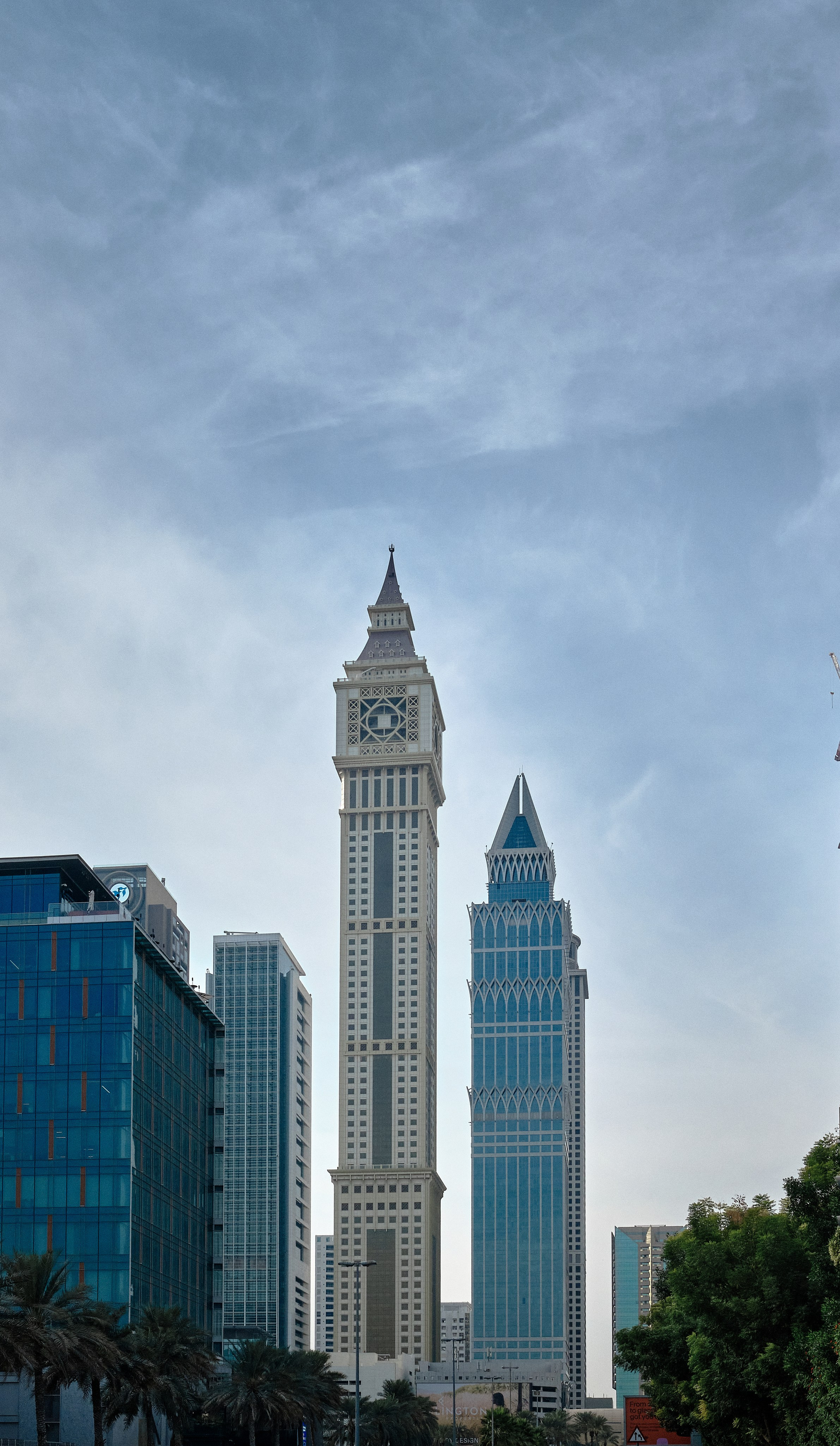 Dubai & Abu Dhabi. Aleksandr Kobtsev