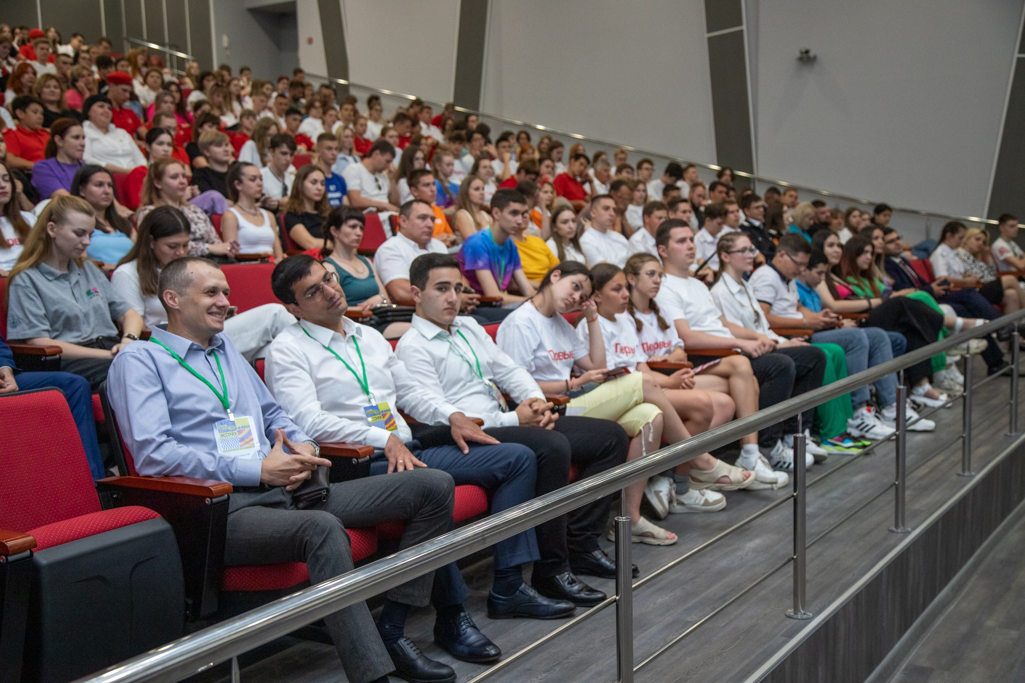 Краевой День молодёжи в Краснодаре 2023. Репортажный, промышленный и маркетплейс-фотограф Дмитрий Чернат