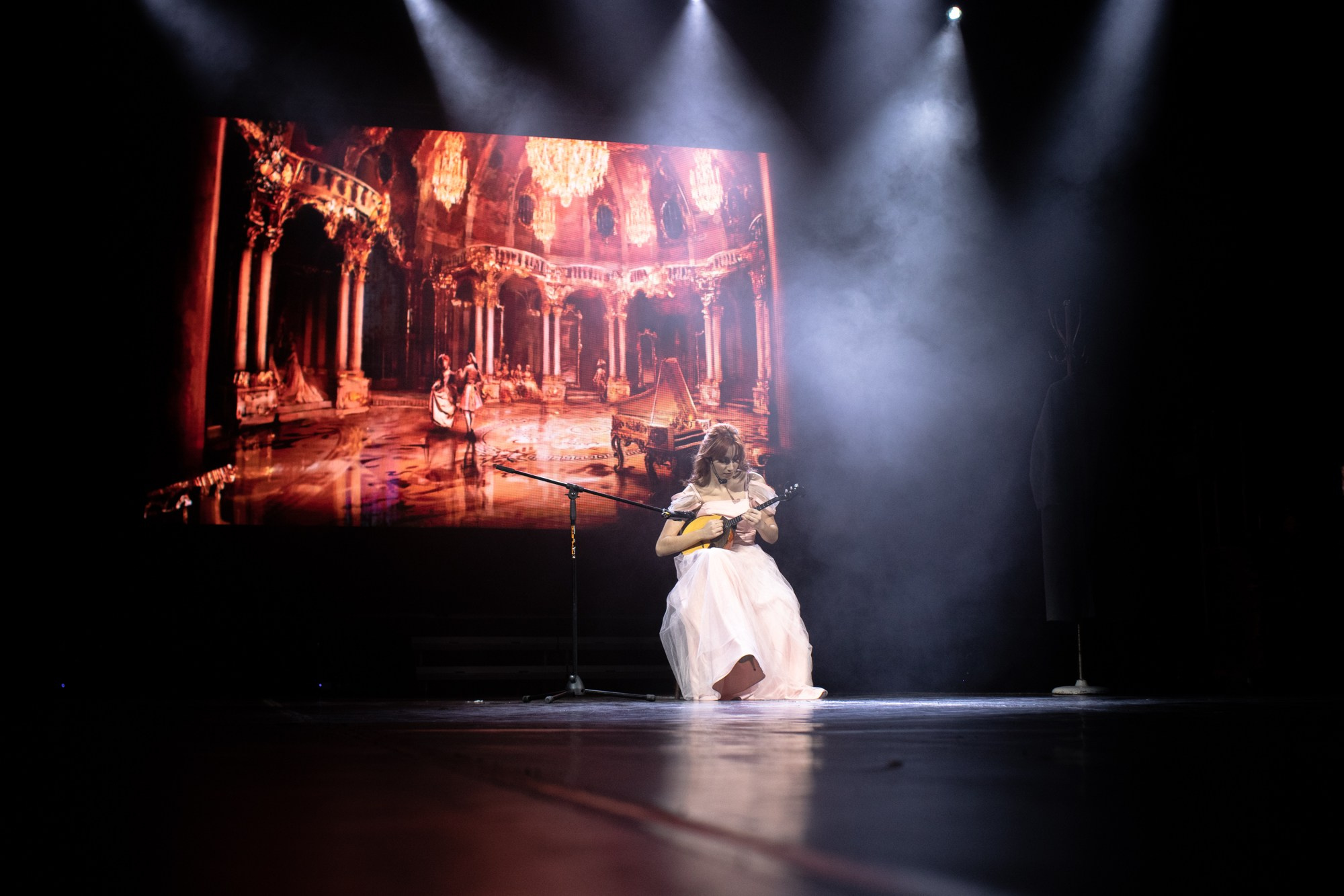 Конкурс красоты Мисс КубГУ 2021. Репортажный, промышленный и маркетплейс-фотограф Дмитрий Чернат