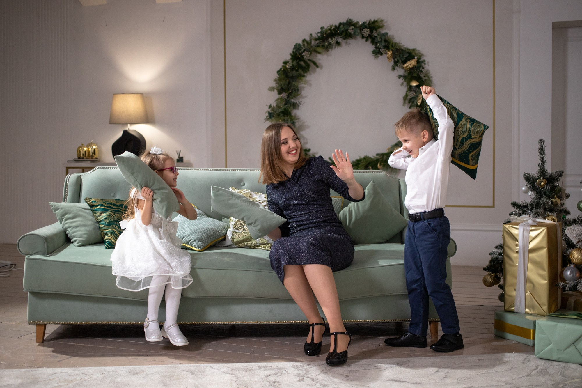 Семейная съёмка Новый Год. Репортажный, промышленный и маркетплейс-фотограф Дмитрий Чернат