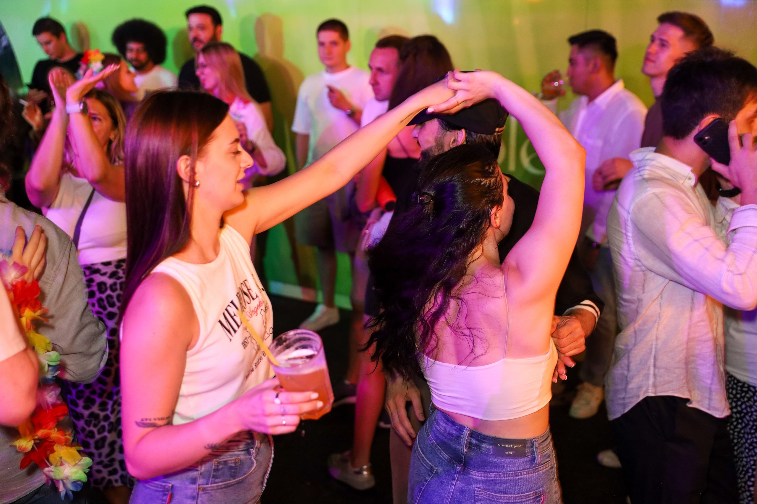 Вечеринки ALOHA BAR. Фотограф мероприятий Ирина Каширина