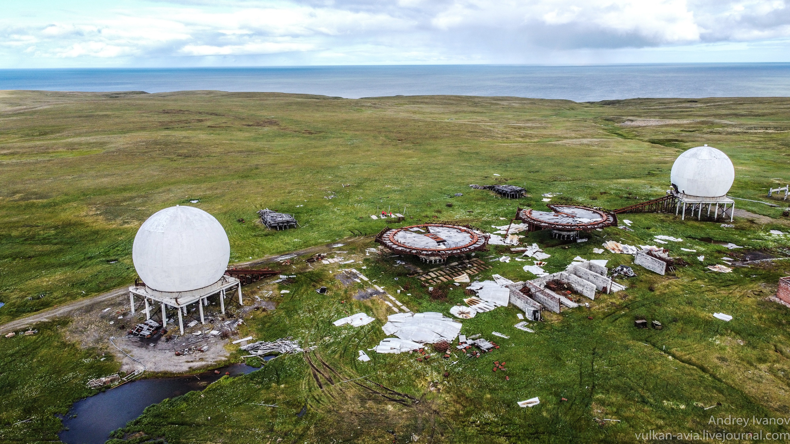 Амдерма — наука (2020 г.). Фотоальбом показывающий увлекательный мир авиации и мир медведей Андрея Иванова